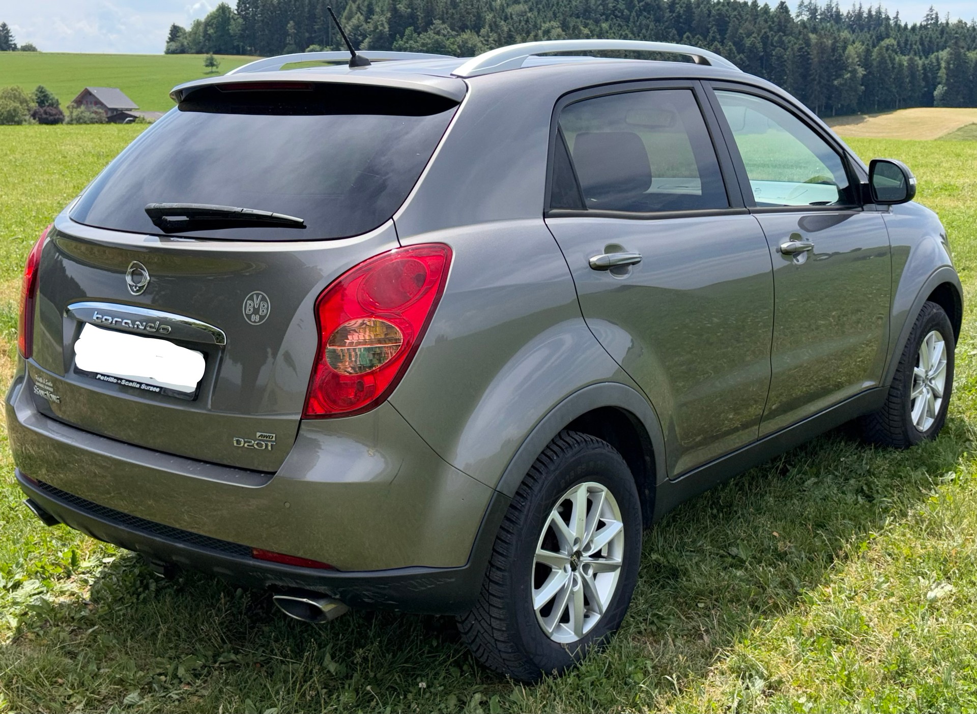 KGM-SsangYong 2.0 XDi Sapphire 4WD-image-2