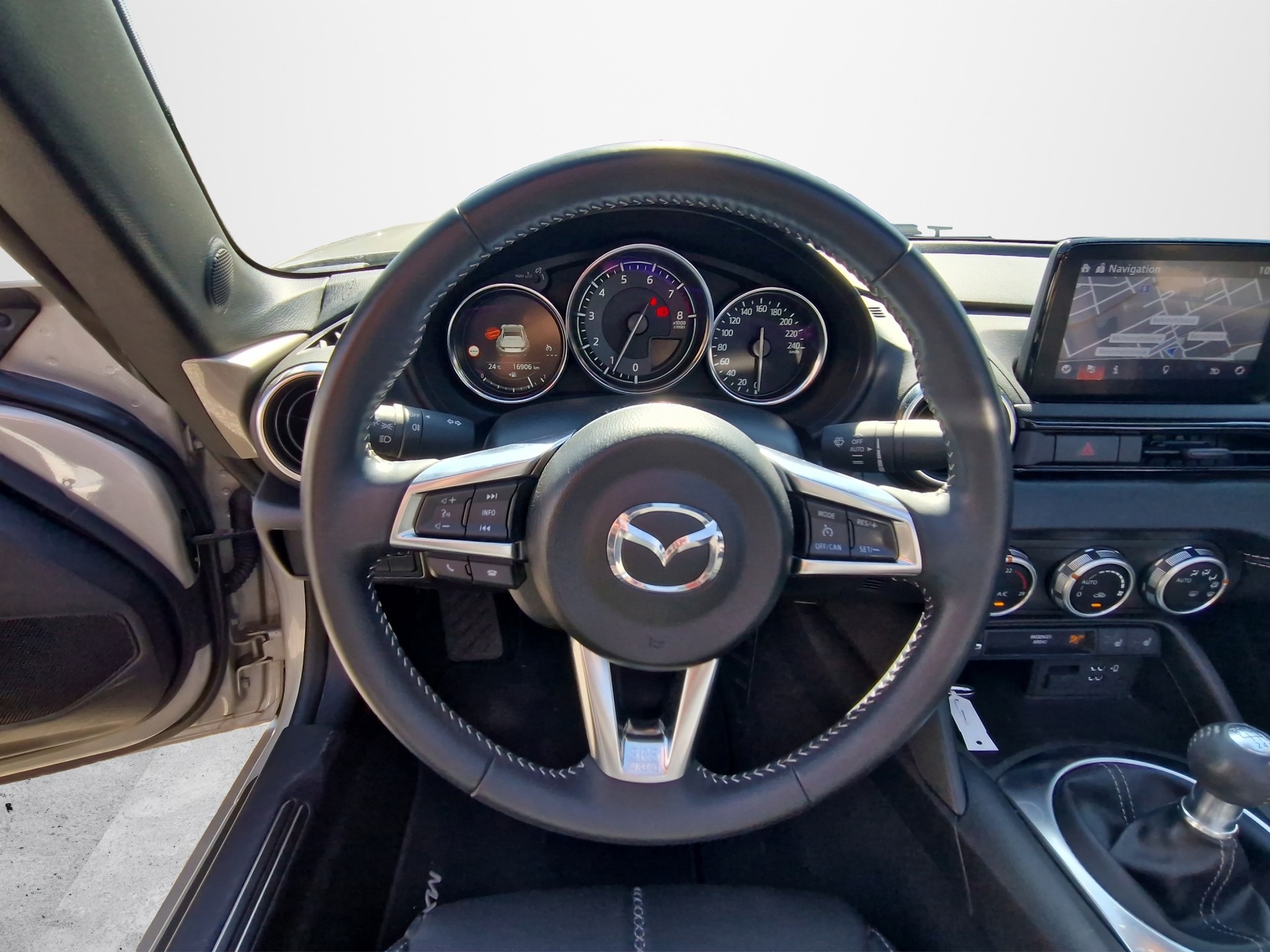 MAZDA MX-5 RF SKYACTIV-G 184 Revolution-image-10