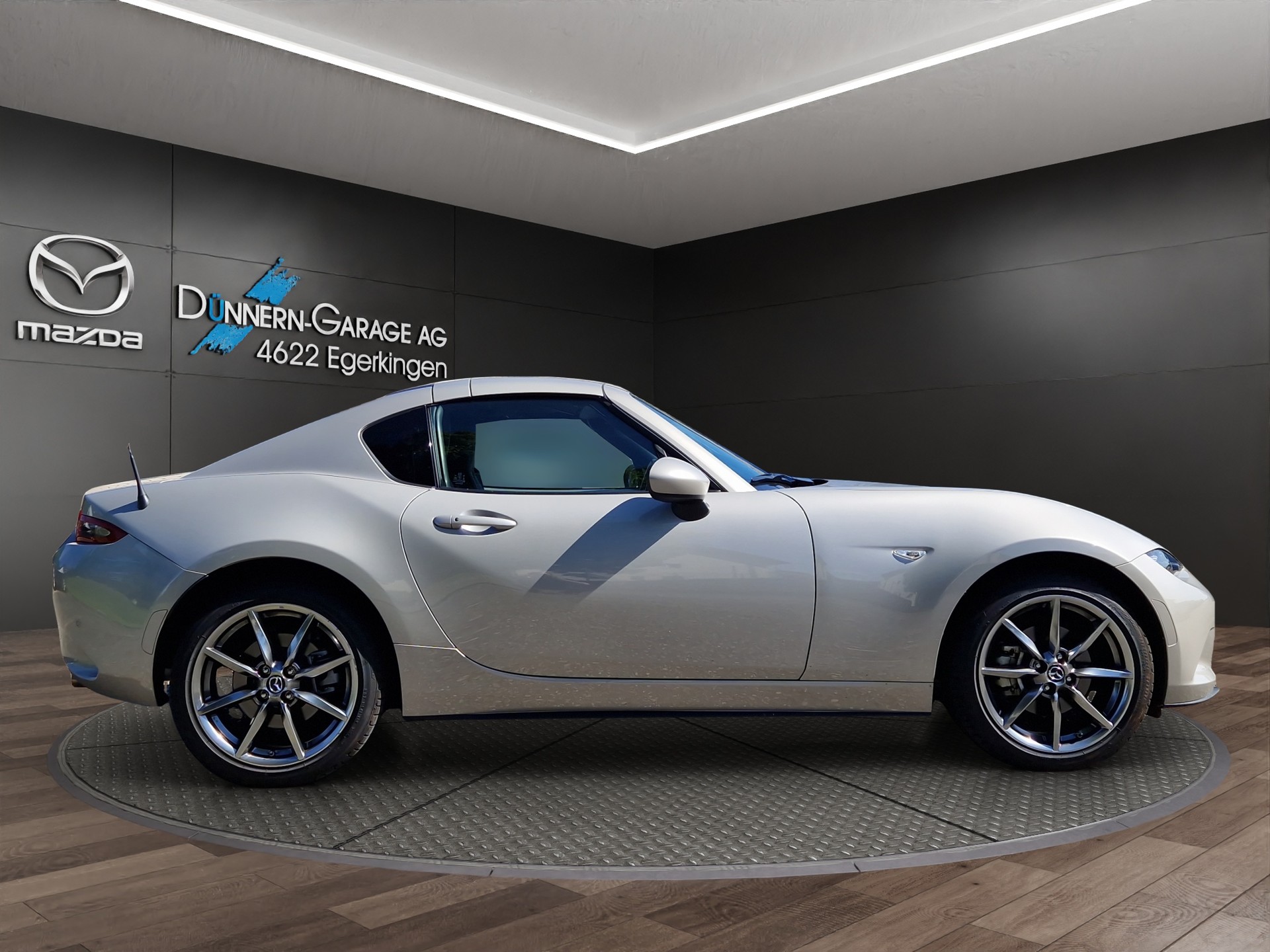 MAZDA MX-5 RF SKYACTIV-G 184 Revolution-image-3