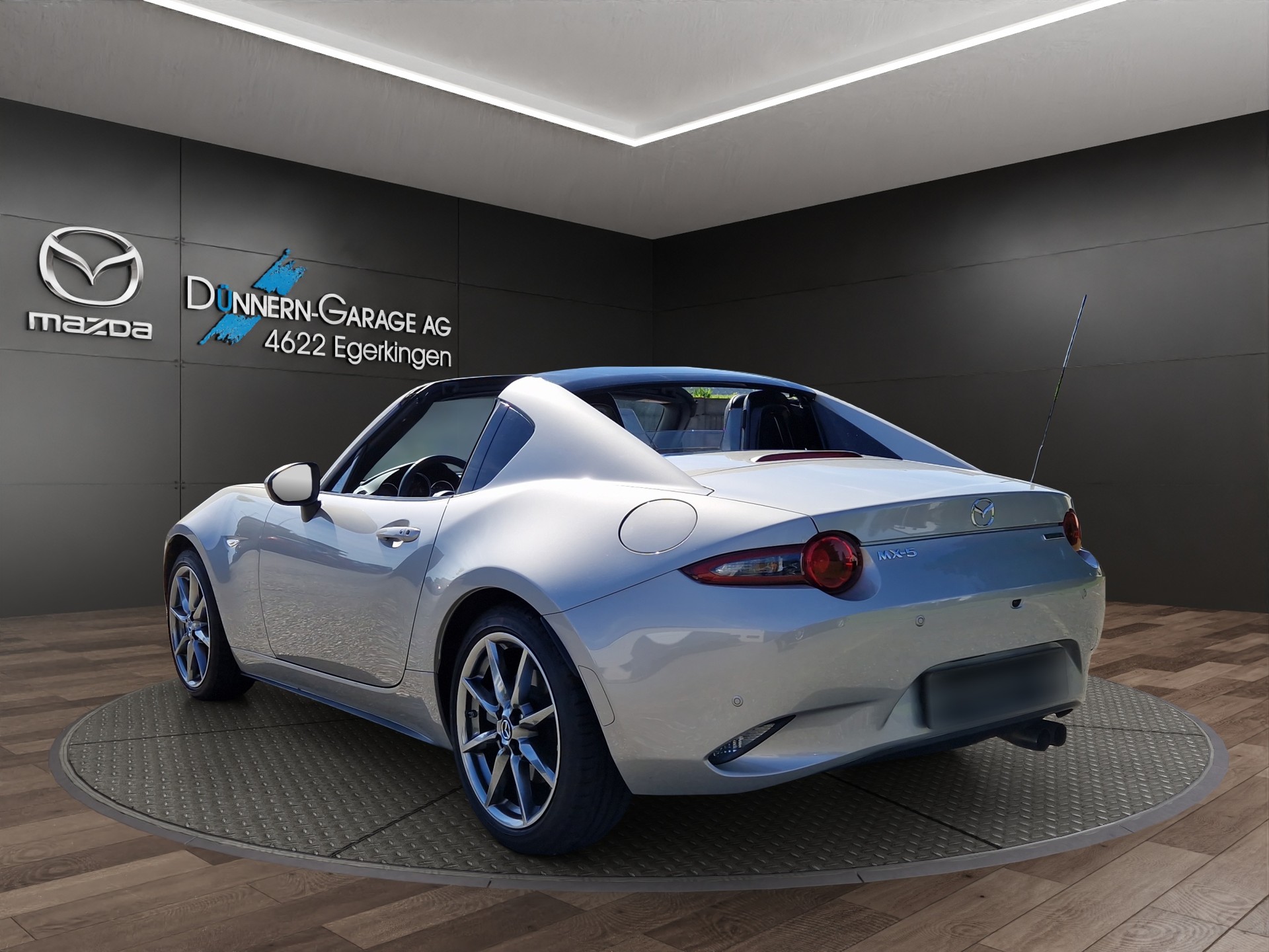 MAZDA MX-5 RF SKYACTIV-G 184 Revolution-image-5