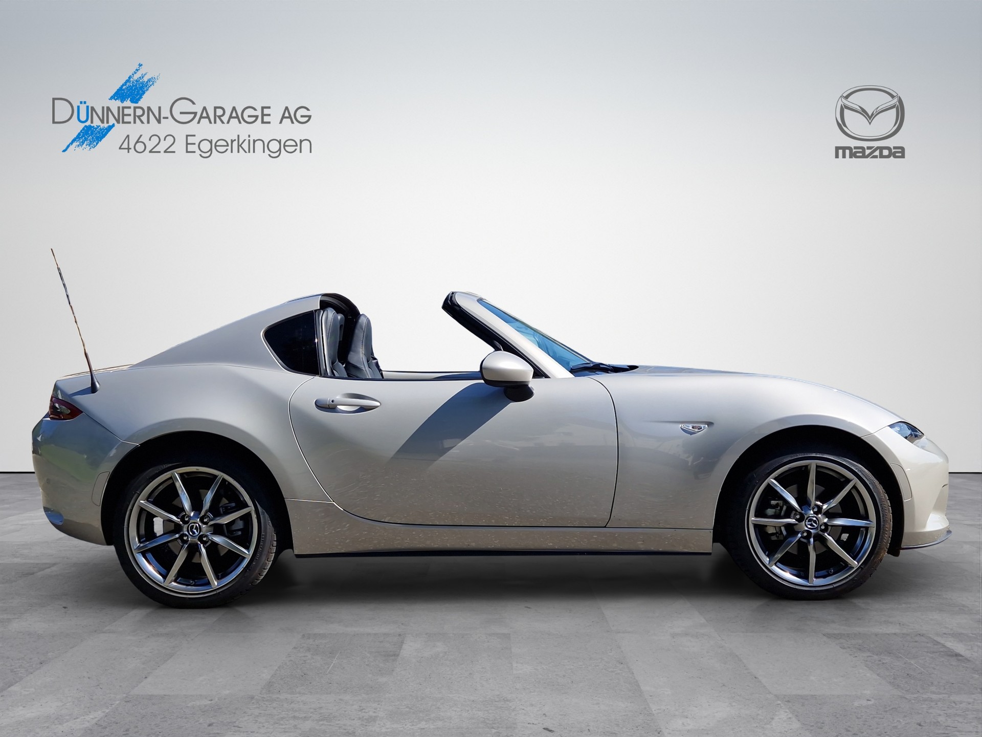 MAZDA MX-5 RF SKYACTIV-G 184 Revolution-image-1
