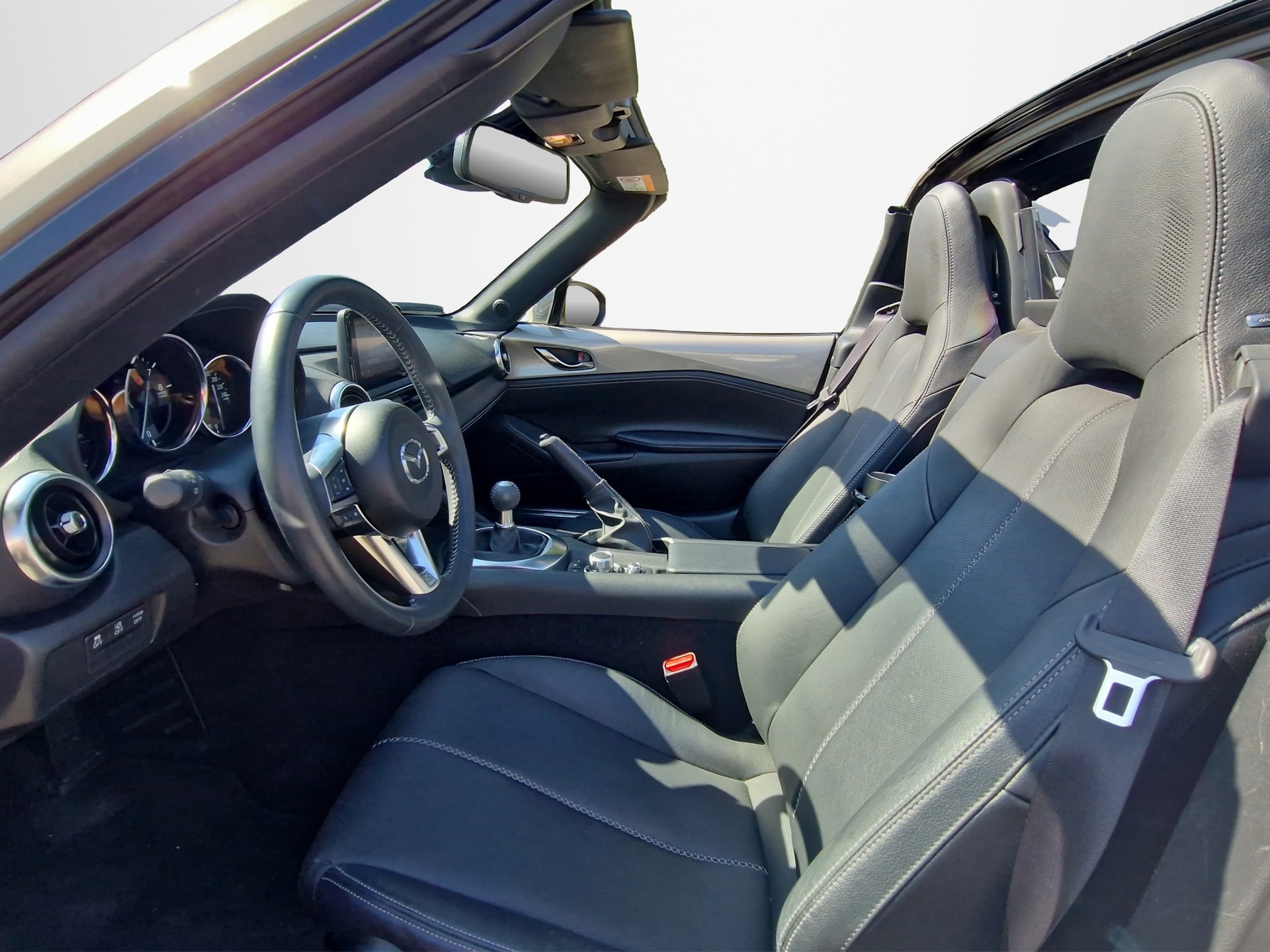 MAZDA MX-5 RF SKYACTIV-G 184 Revolution-image-9