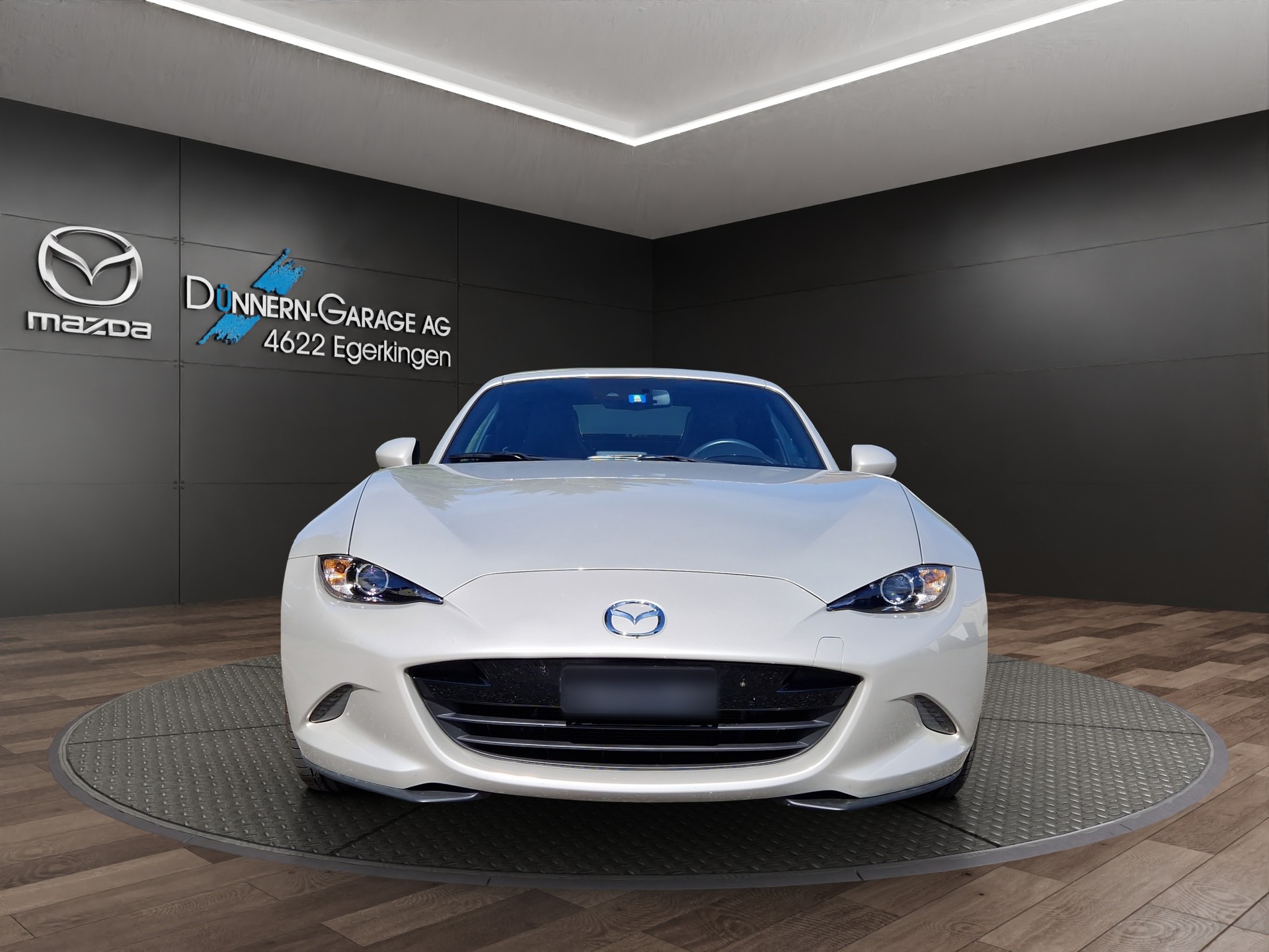 MAZDA MX-5 RF SKYACTIV-G 184 Revolution-image-1
