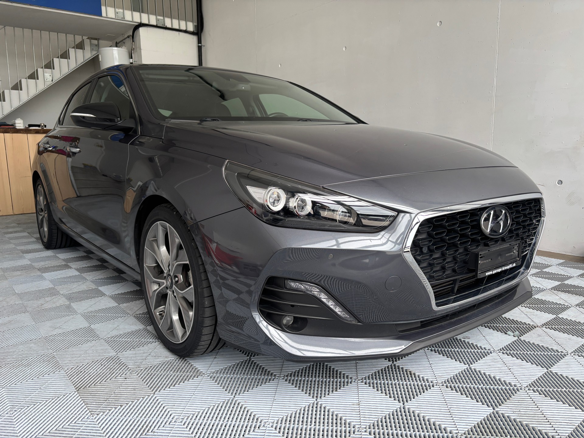 HYUNDAI i30 Fastback 1.4 T-GDi Vertex DCT-image-2
