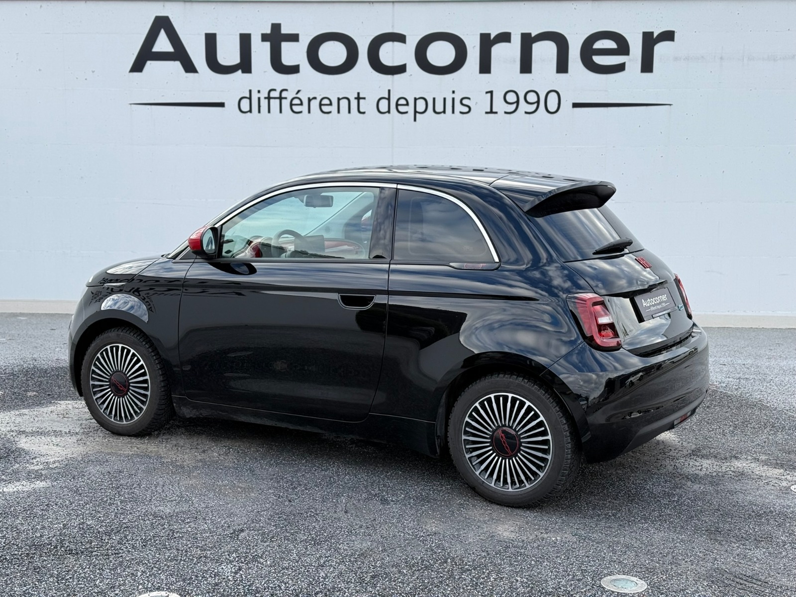 FIAT 500 electric 87 kW Swiss Edition-image-3