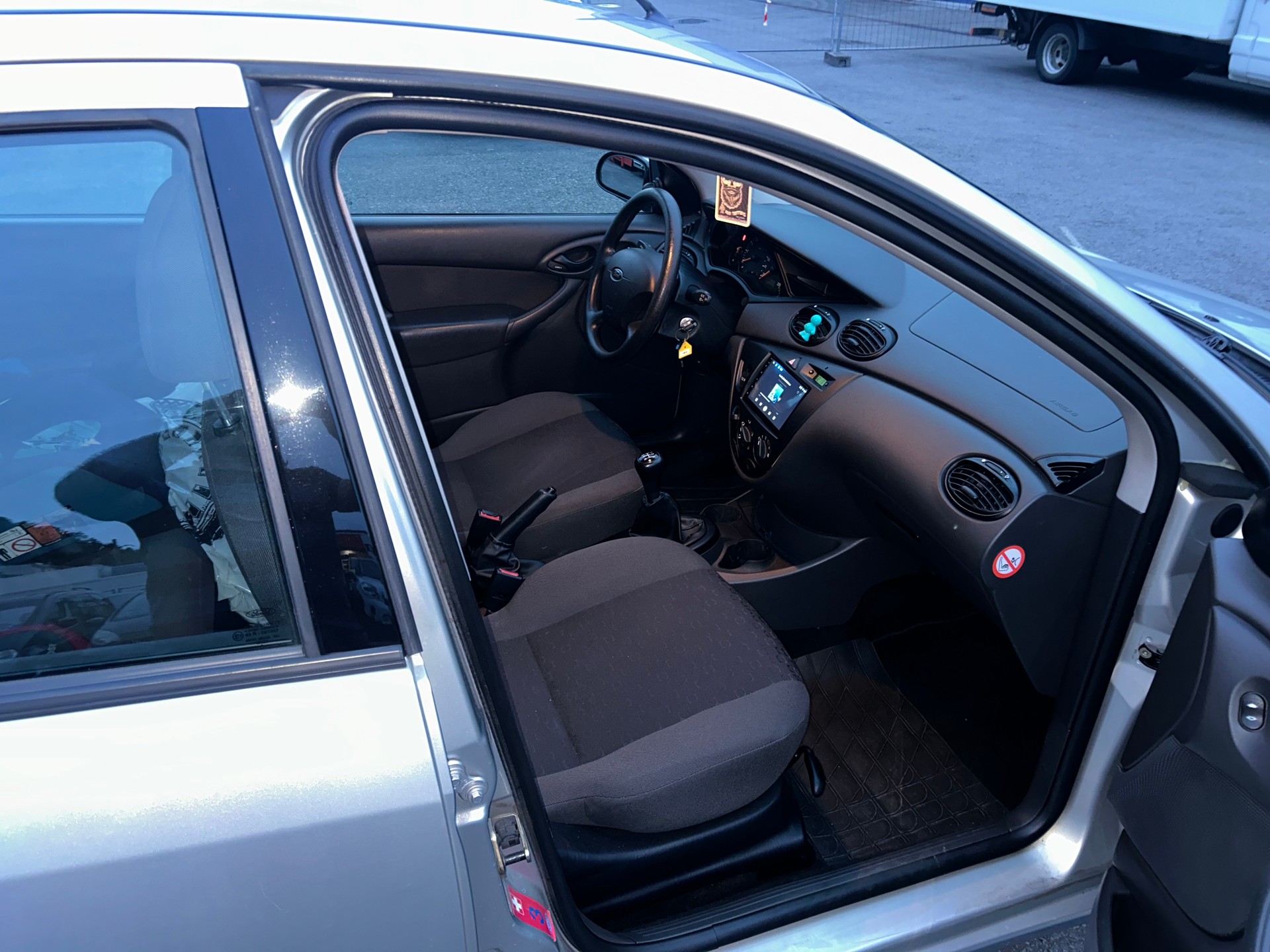 FORD Focus 1.6i 16V Carving-image-5