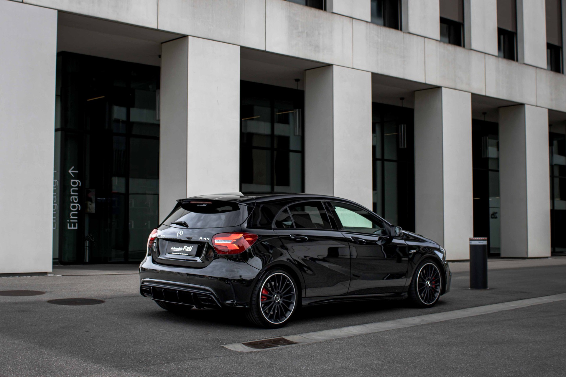 MERCEDES-BENZ A 45 AMG 4Matic Performance Speedshift 7G-DCT-image-6