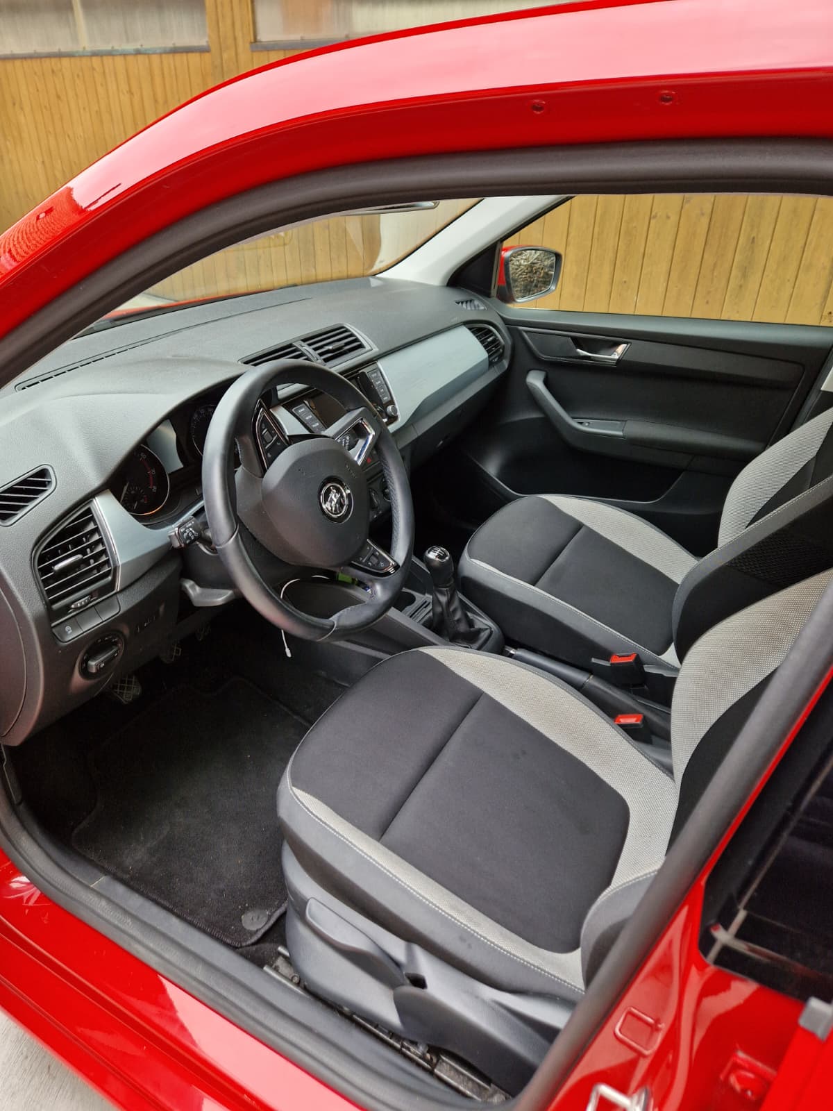 SKODA 1.2 TSI Ambition-image-2