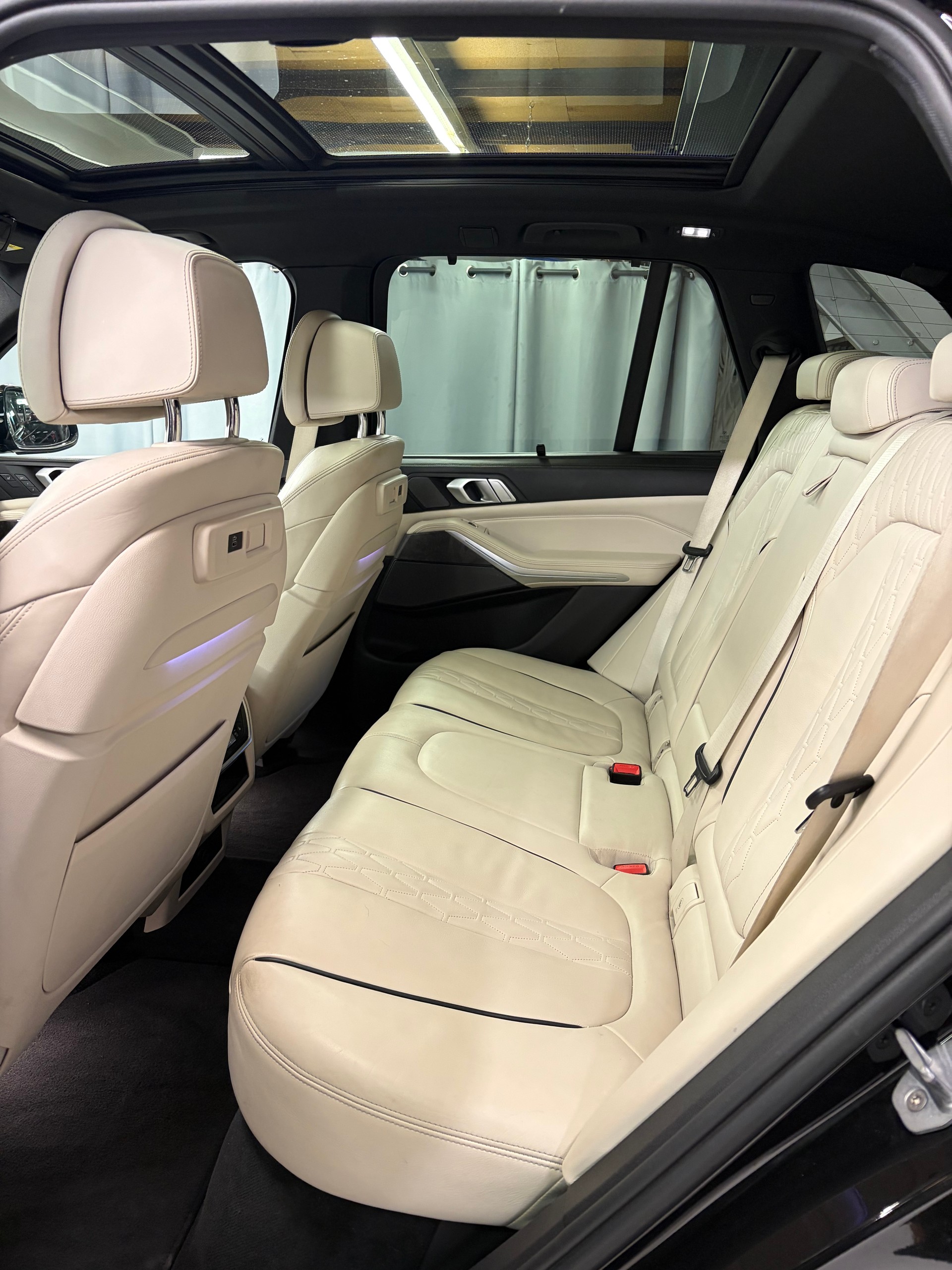 BMW X5 xDrive M50d Steptronic-image-13