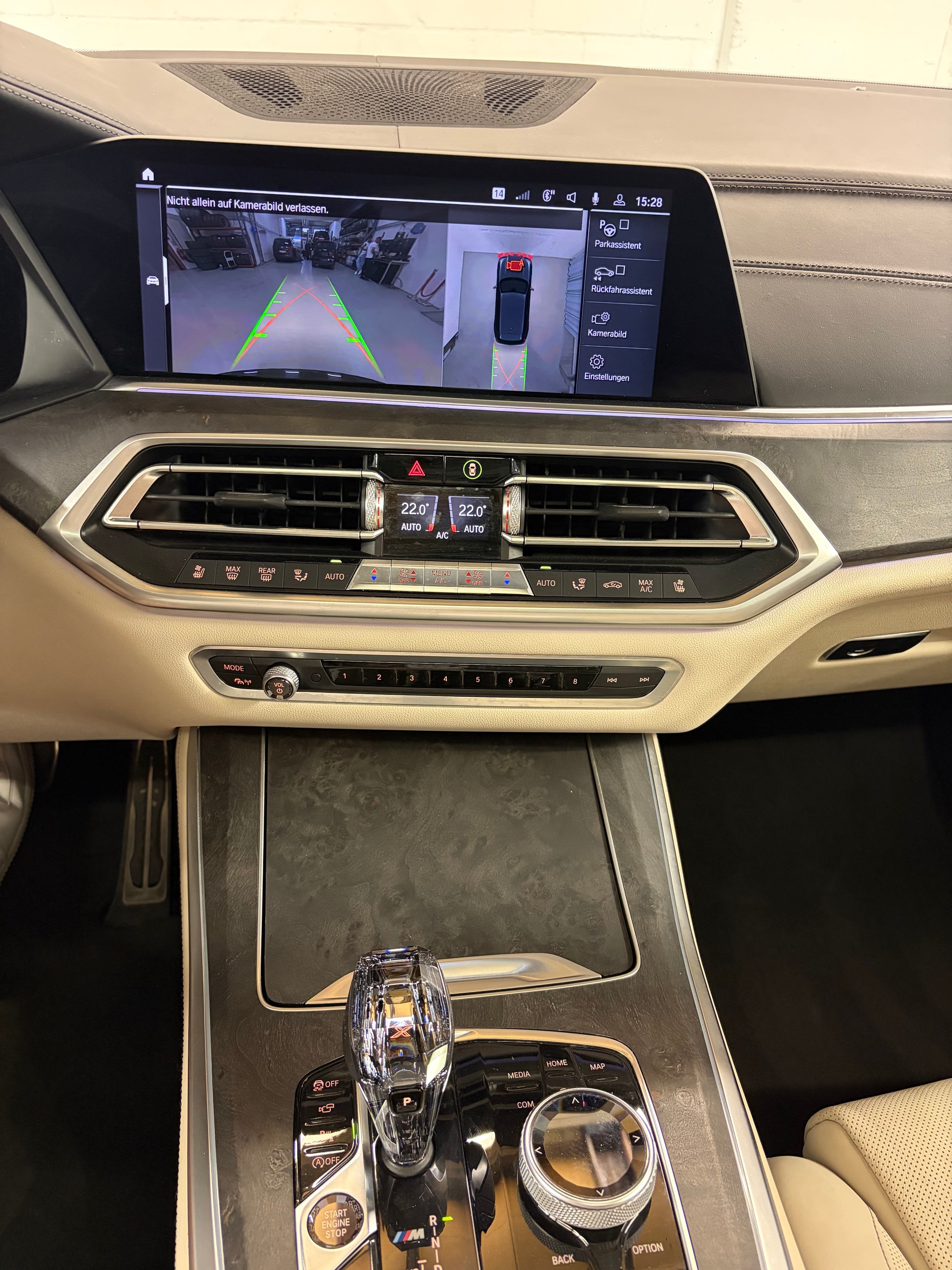 BMW X5 xDrive M50d Steptronic-image-11