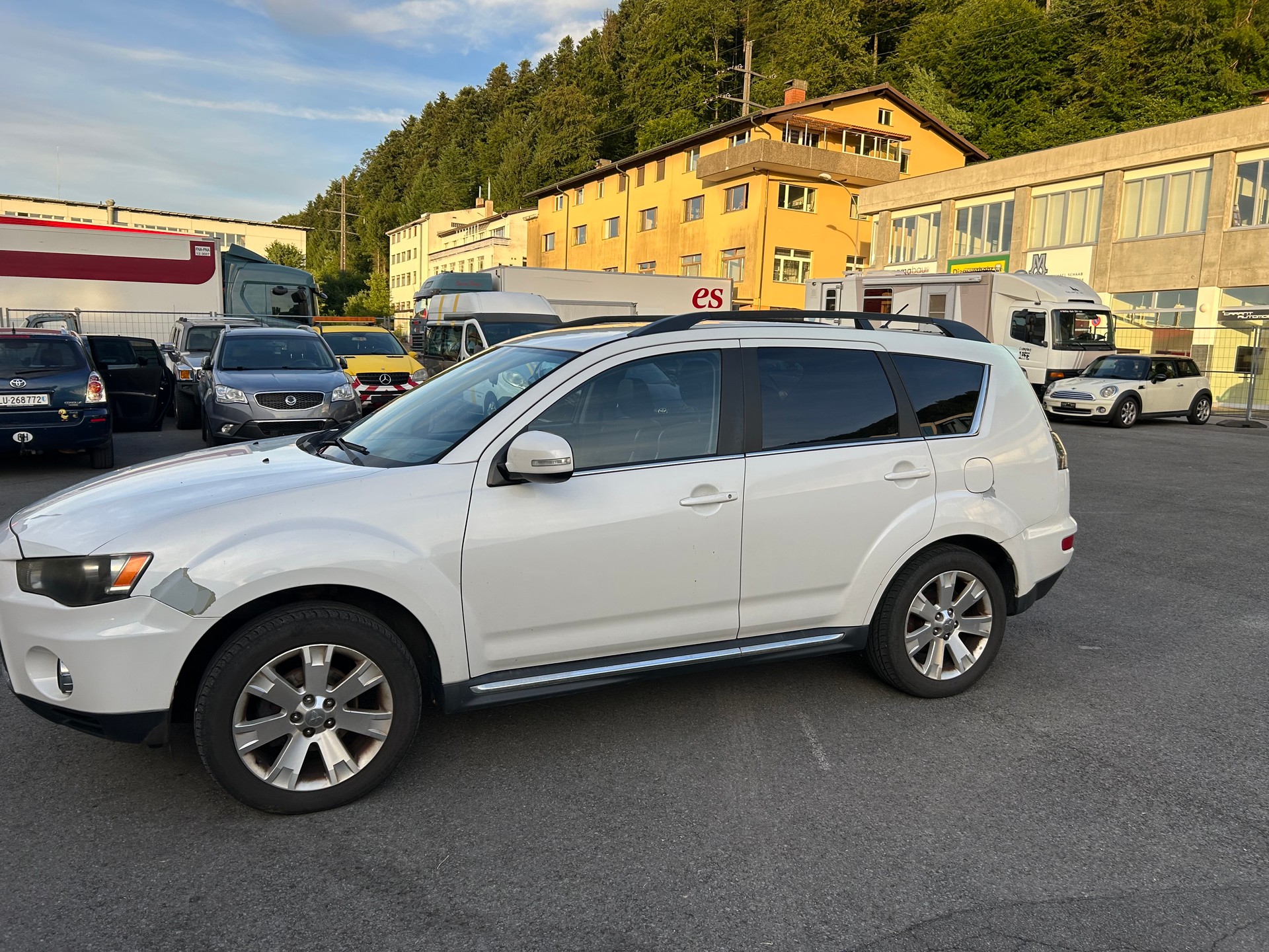 MITSUBISHI Outlander 2.2 DID Invite 4WD TC-SST-image-2