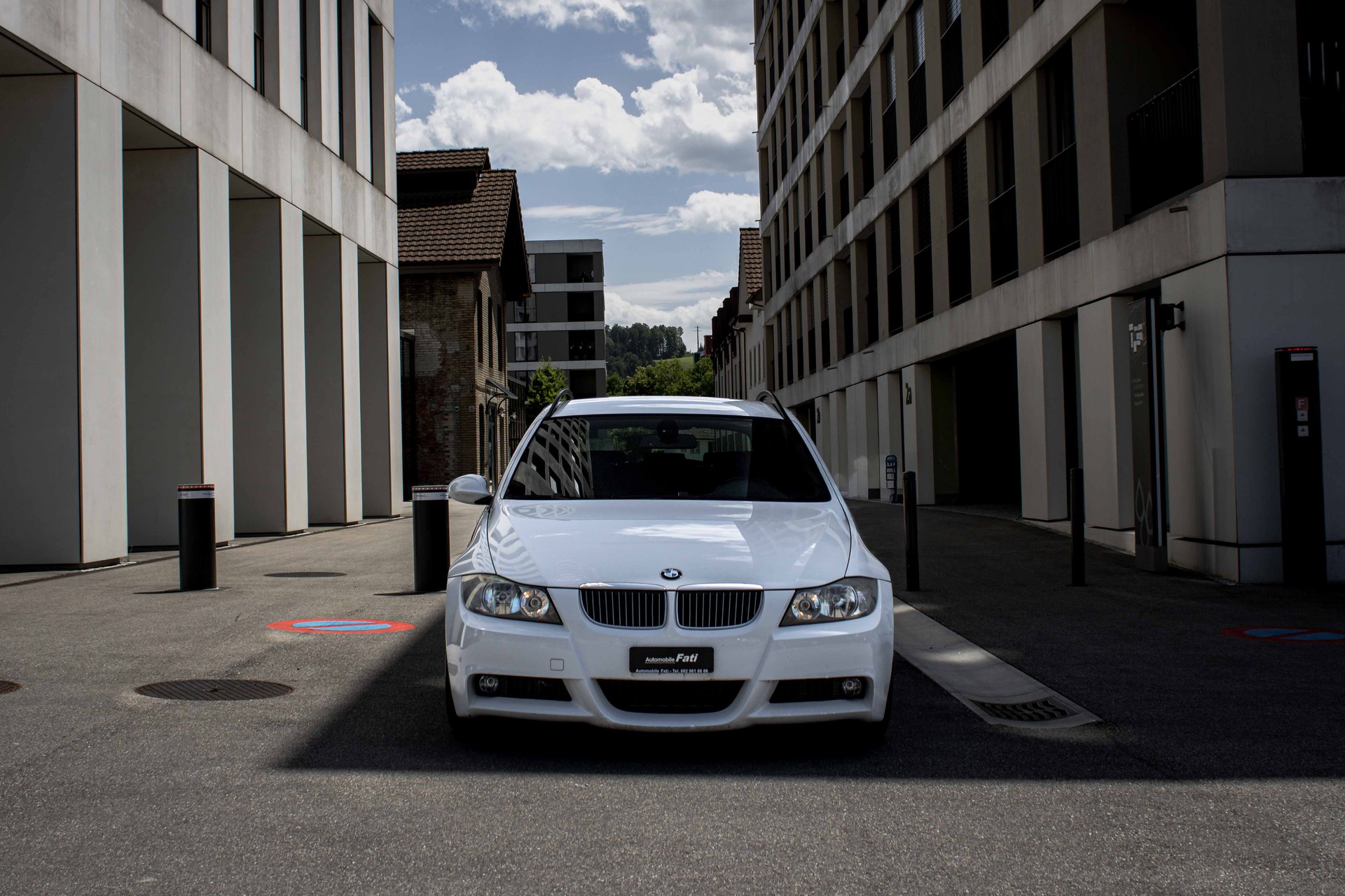 BMW 325i M Paket Touring-image-2