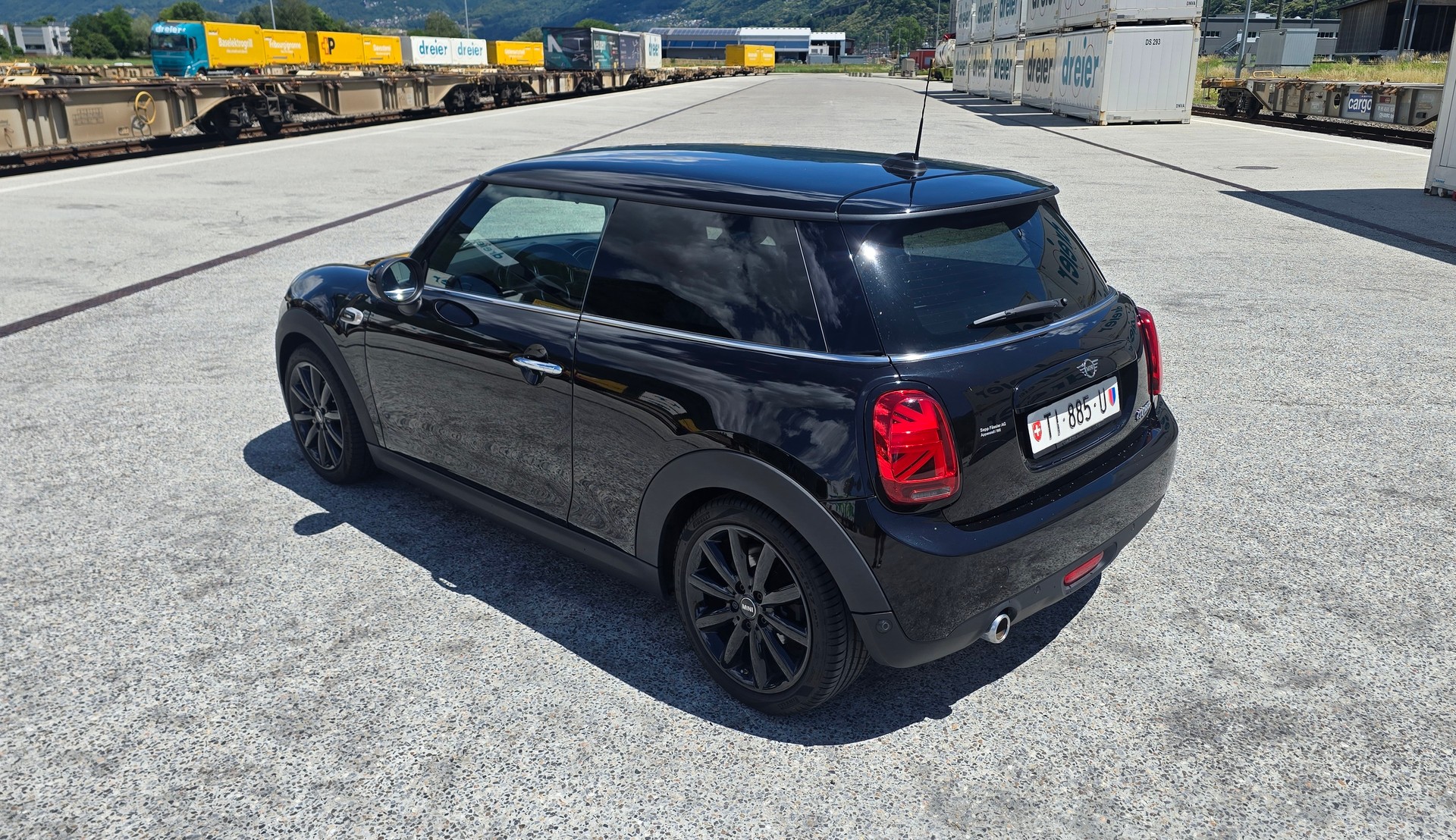 MINI 1.5i Cooper-image-3