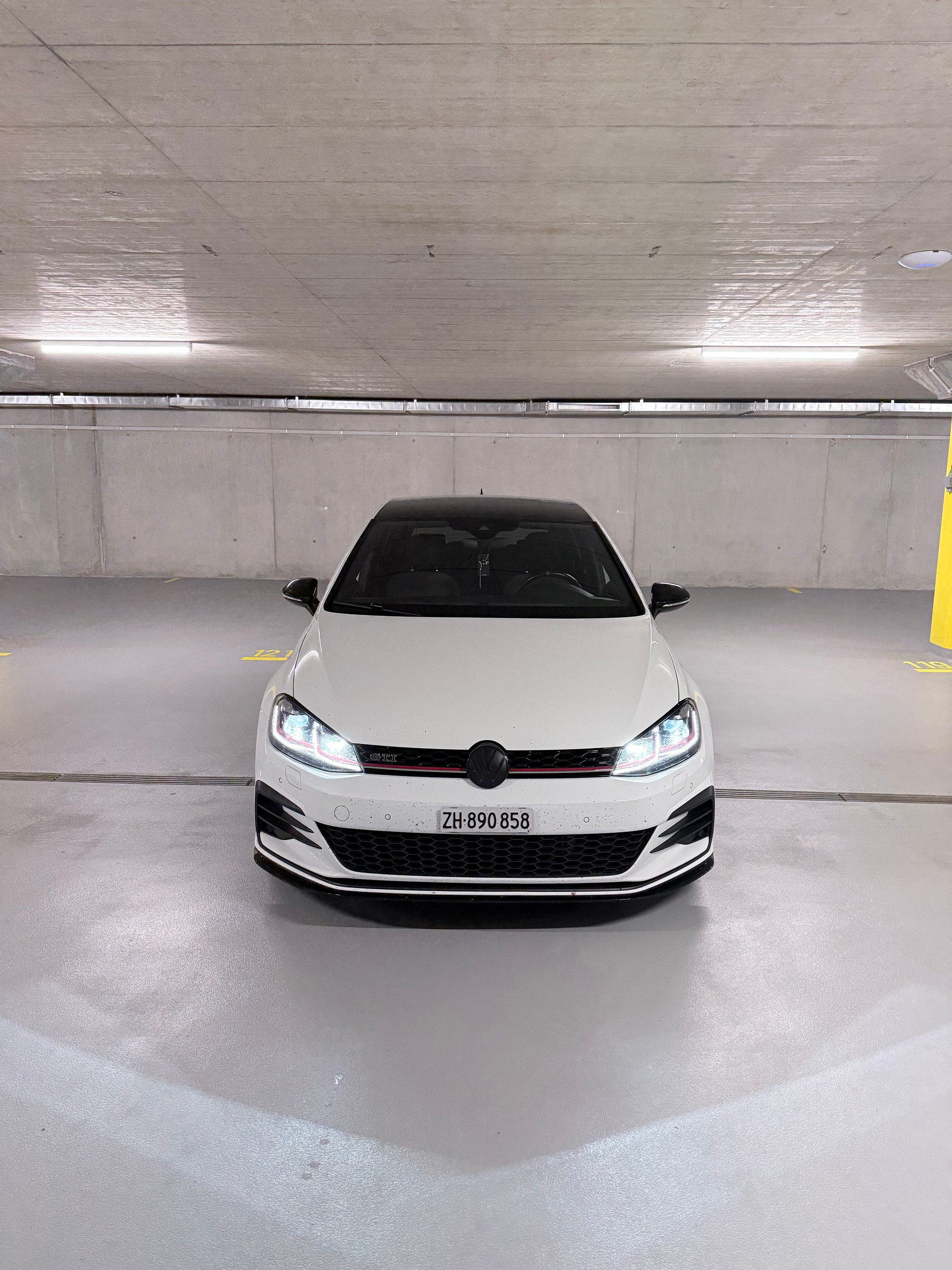 VW GOLF 2.0 TSI GTI TCR DSG-image-0