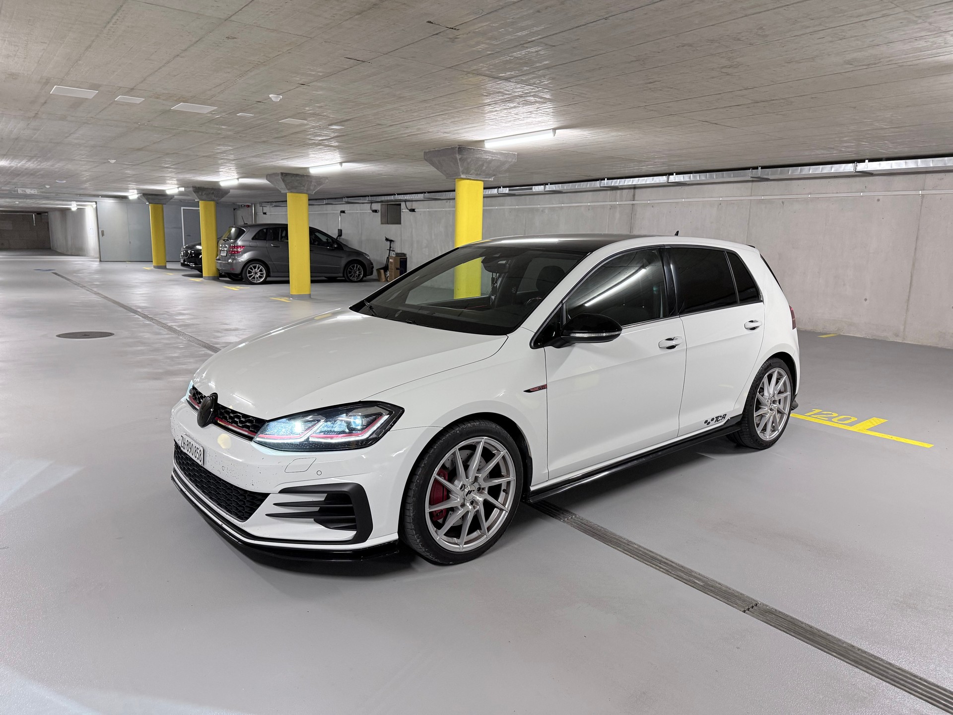 VW GOLF 2.0 TSI GTI TCR DSG-image-1