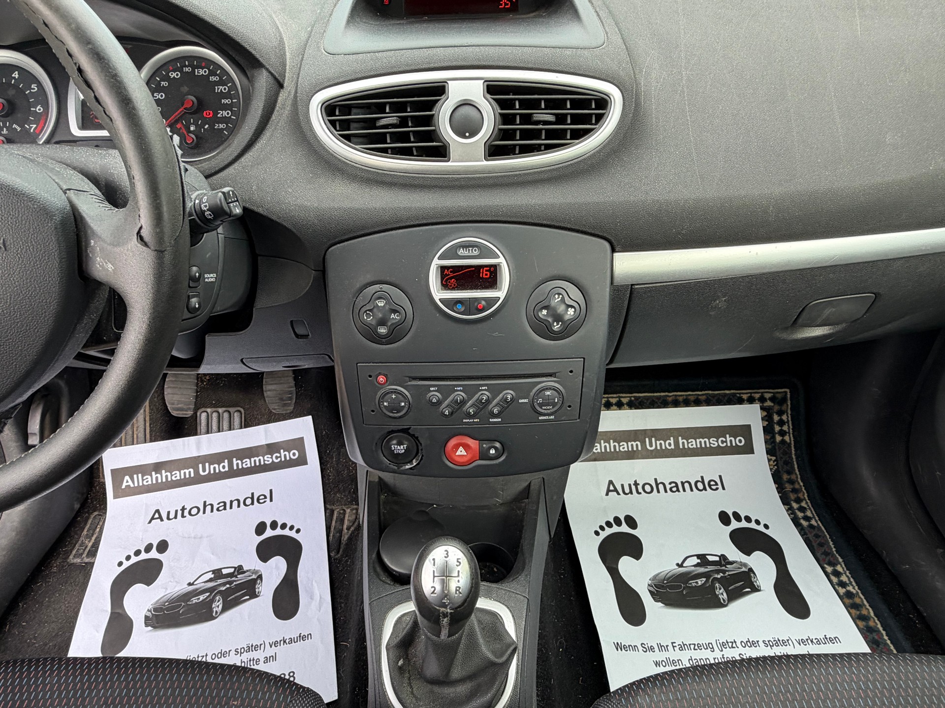 RENAULT Clio 1.6 16V Dynamique-image-11