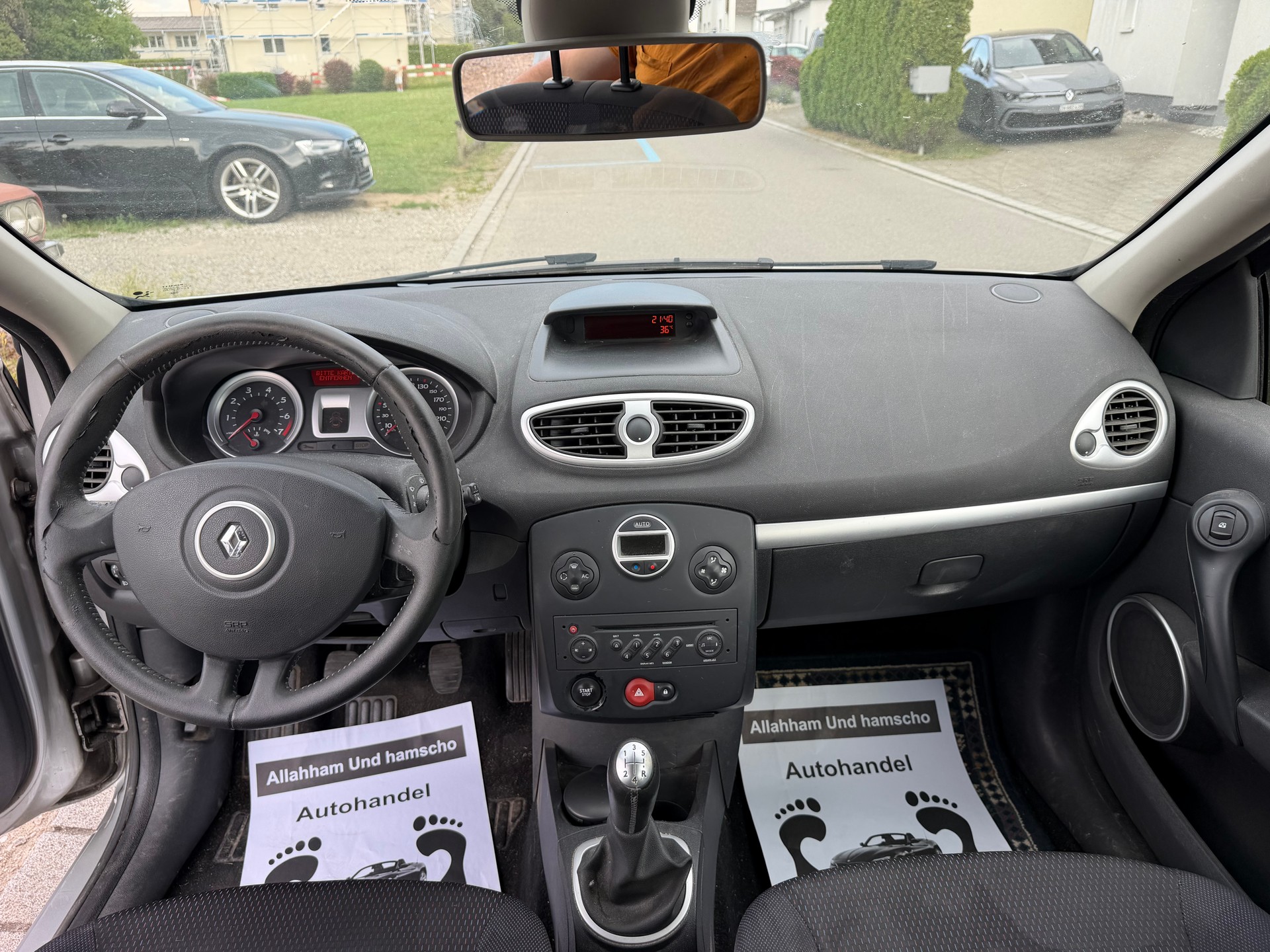 RENAULT Clio 1.6 16V Dynamique-image-10
