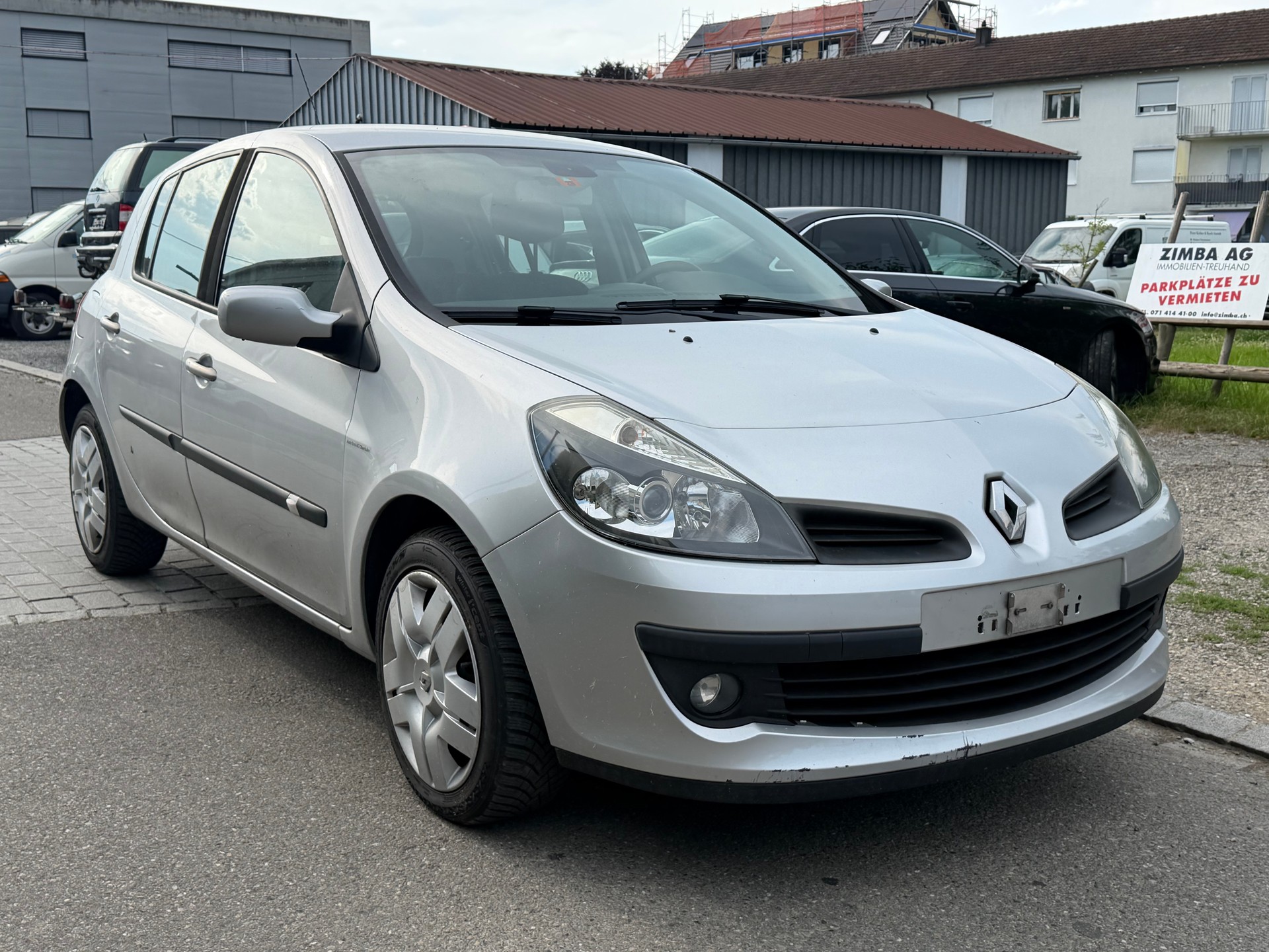 RENAULT Clio 1.6 16V Dynamique-image-0