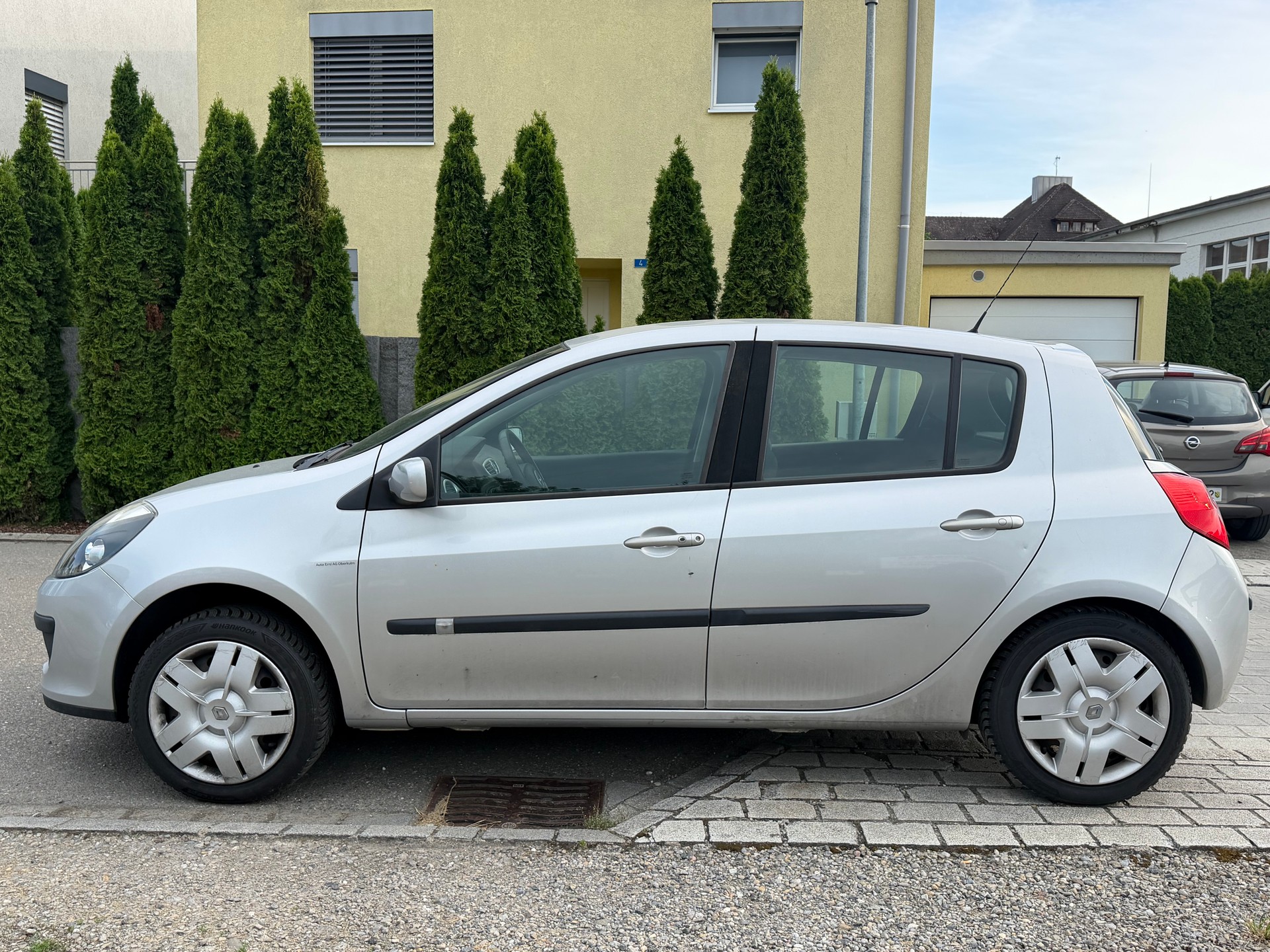 RENAULT Clio 1.6 16V Dynamique-image-5