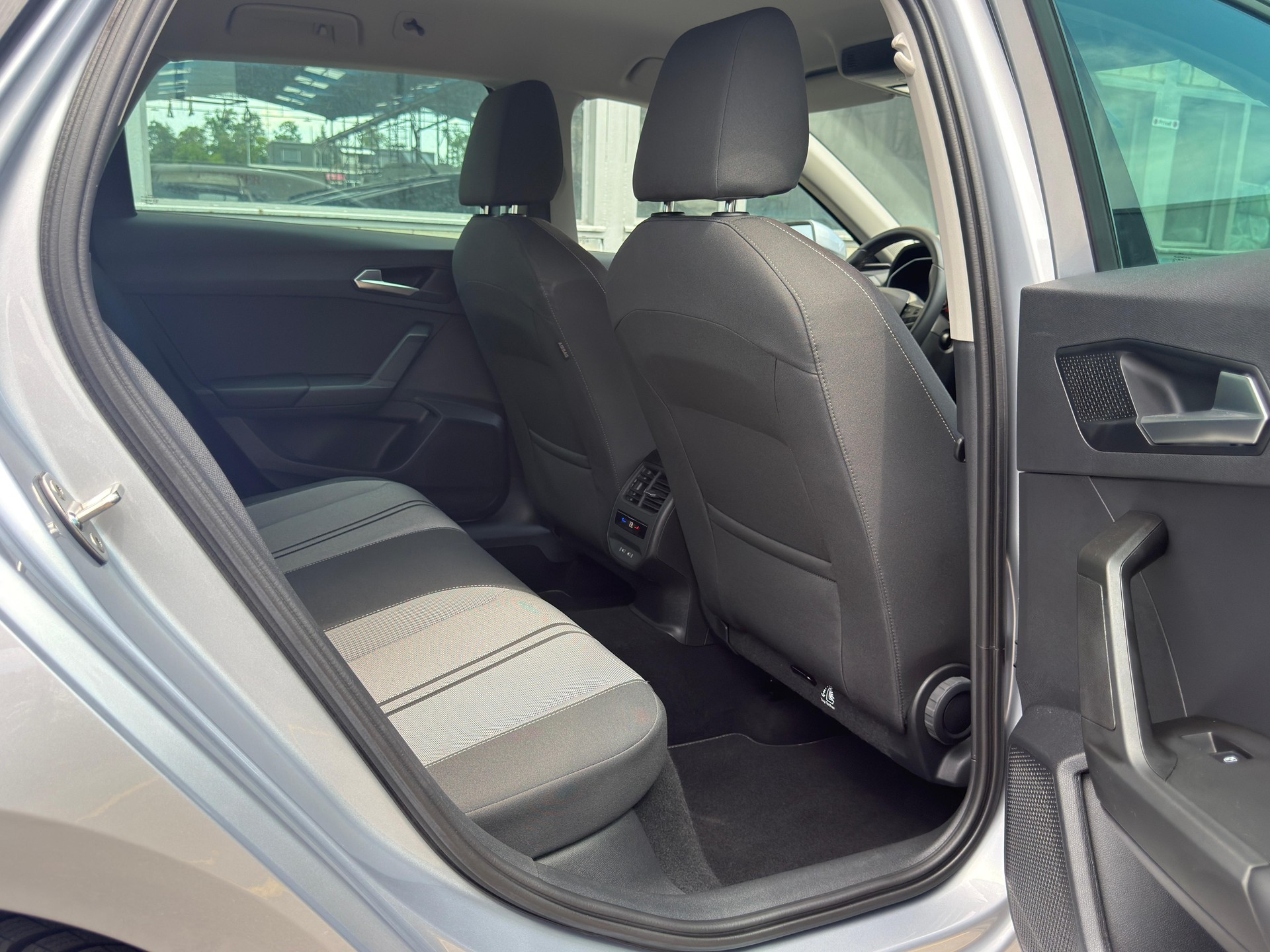 SEAT Leon ST 2.0 TDI EVO DSG Style-image-11