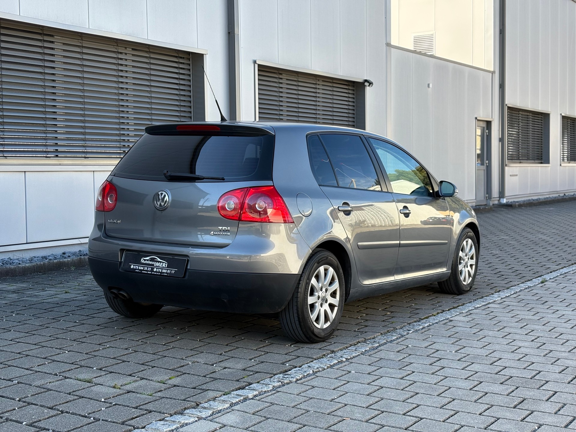 VW Golf 1.9 TDI Comfortline 4Motion-image-8