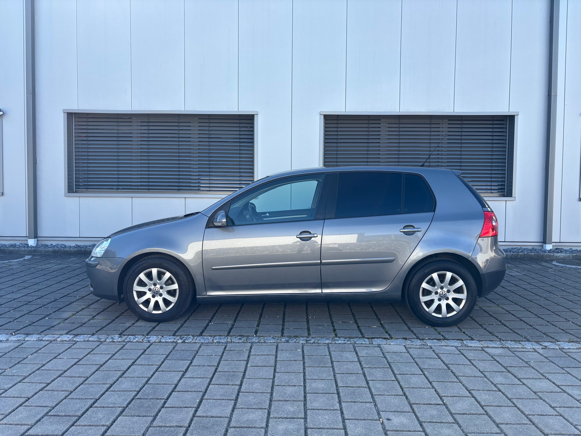 VW Golf 1.9 TDI Comfortline 4Motion-image-10