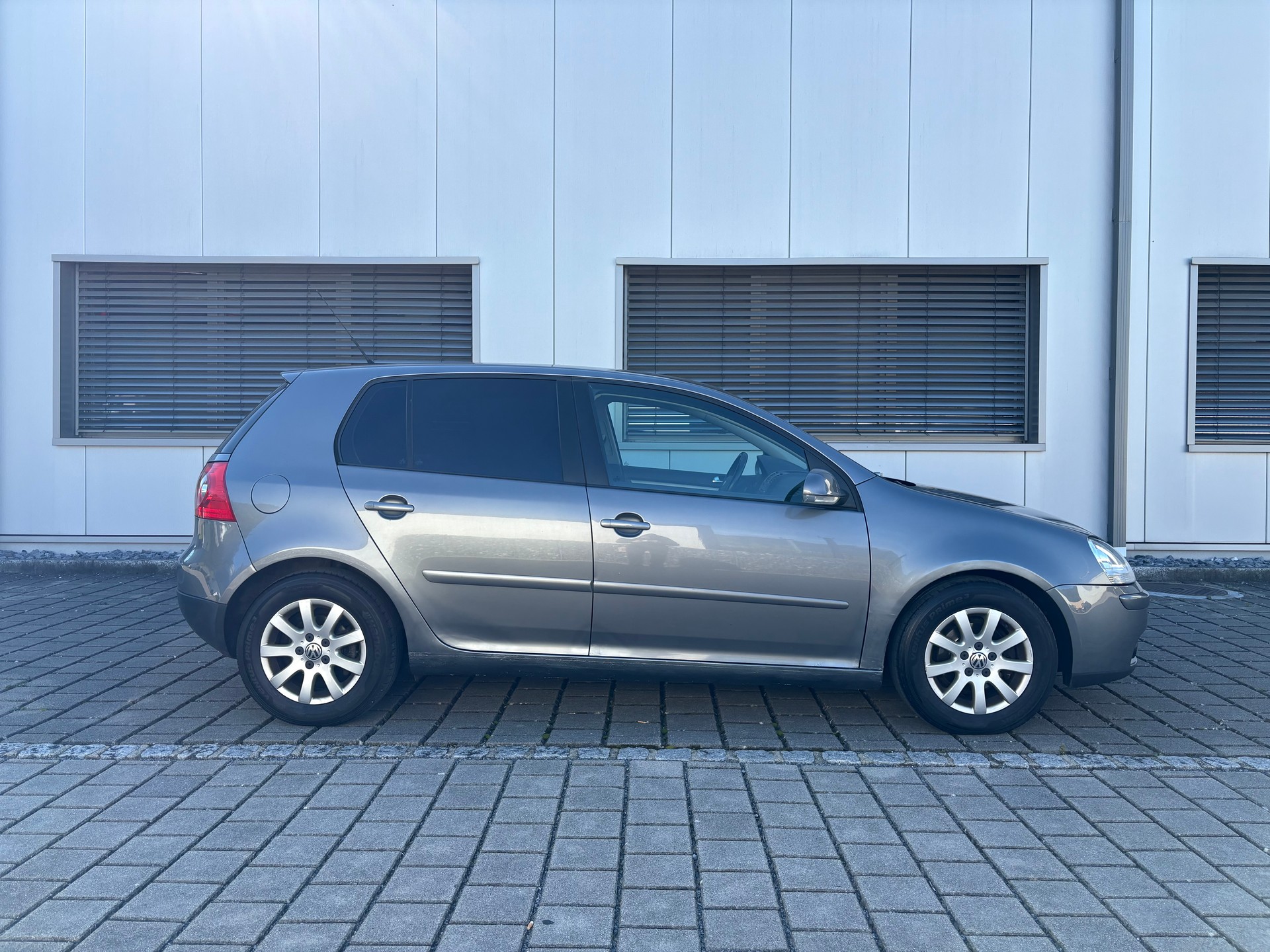 VW Golf 1.9 TDI Comfortline 4Motion-image-11