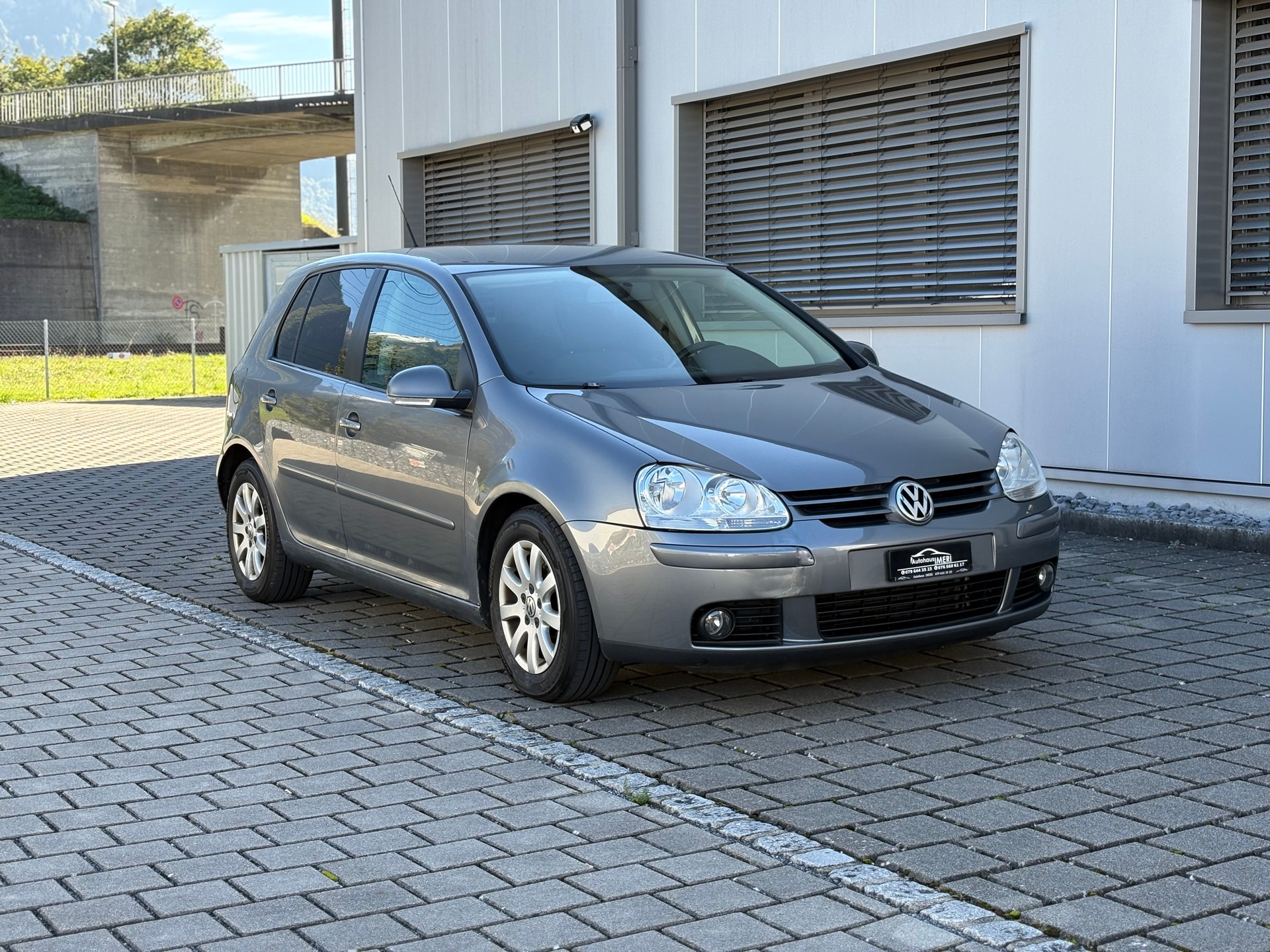 VW Golf 1.9 TDI Comfortline 4Motion-image-4