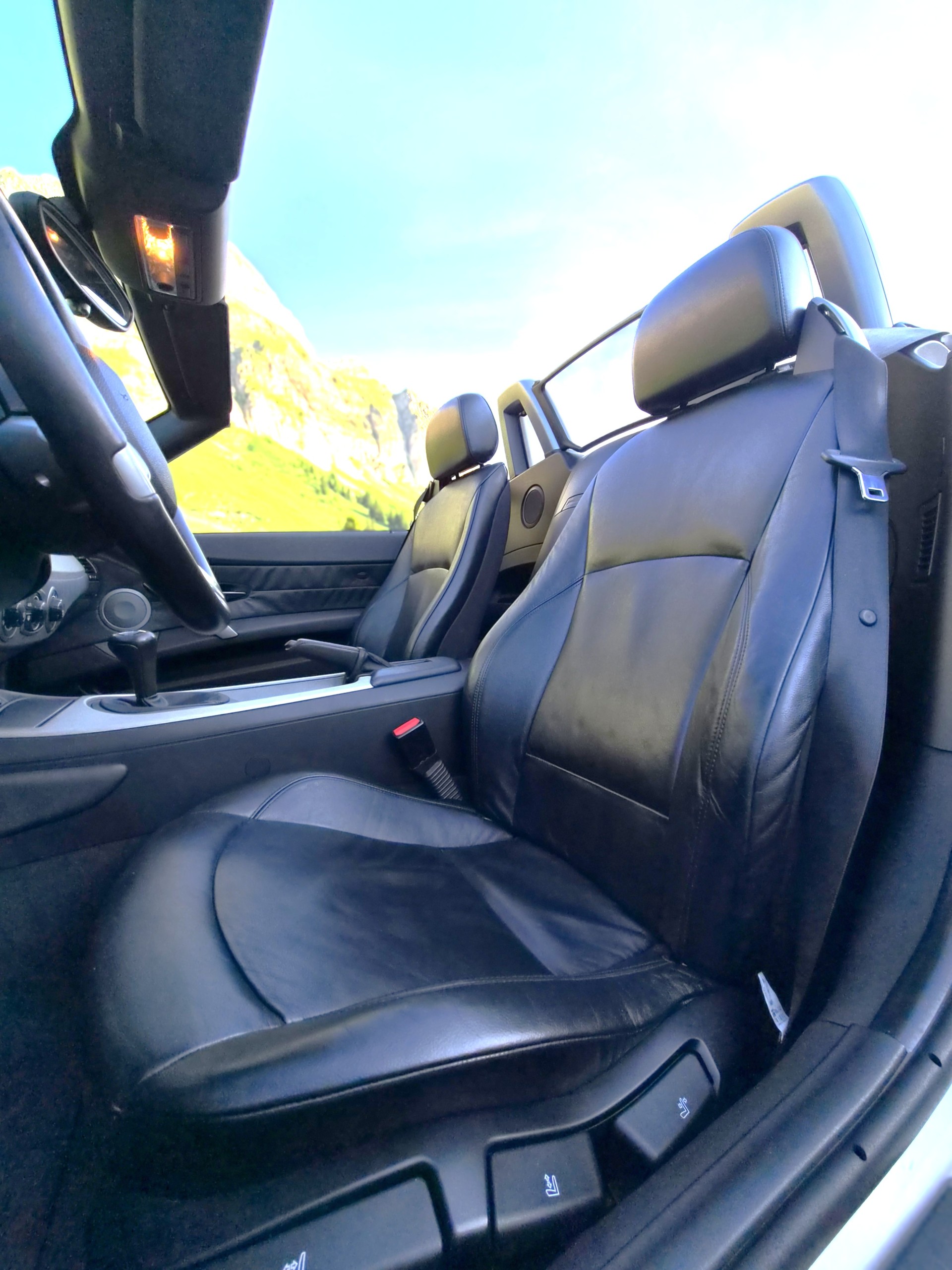 BMW Z4 2.2i Roadster-image-17