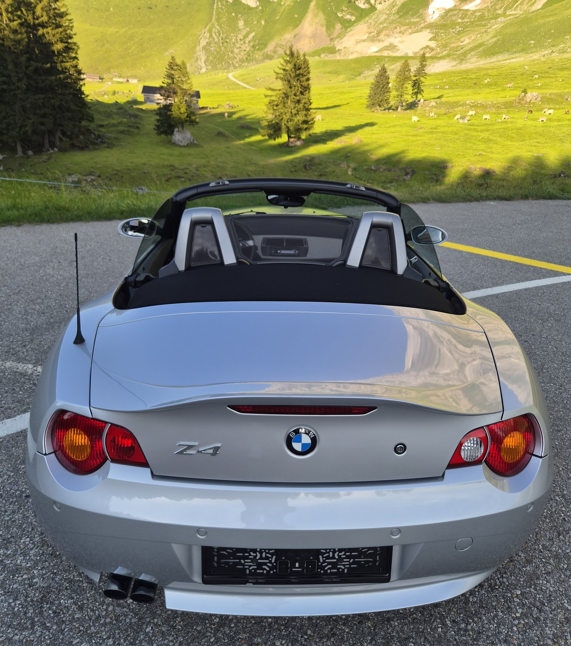 BMW Z4 2.2i Roadster-image-9