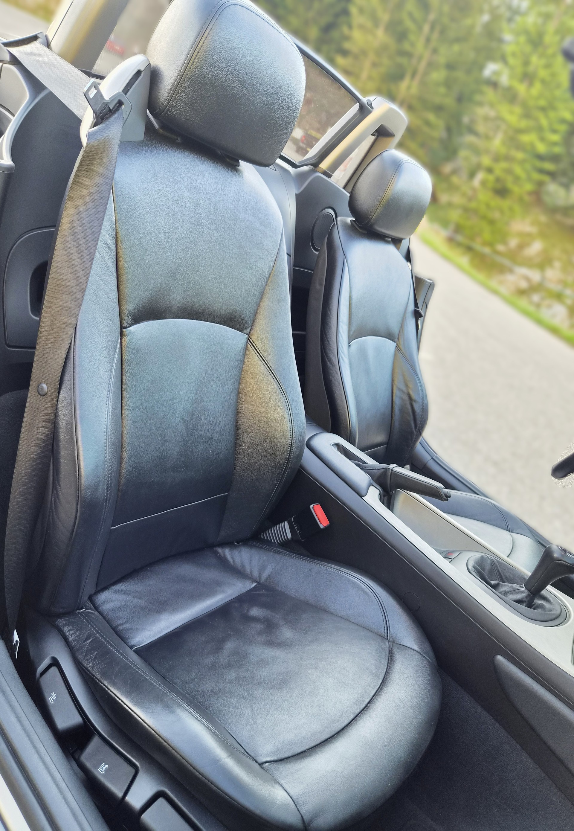 BMW Z4 2.2i Roadster-image-18