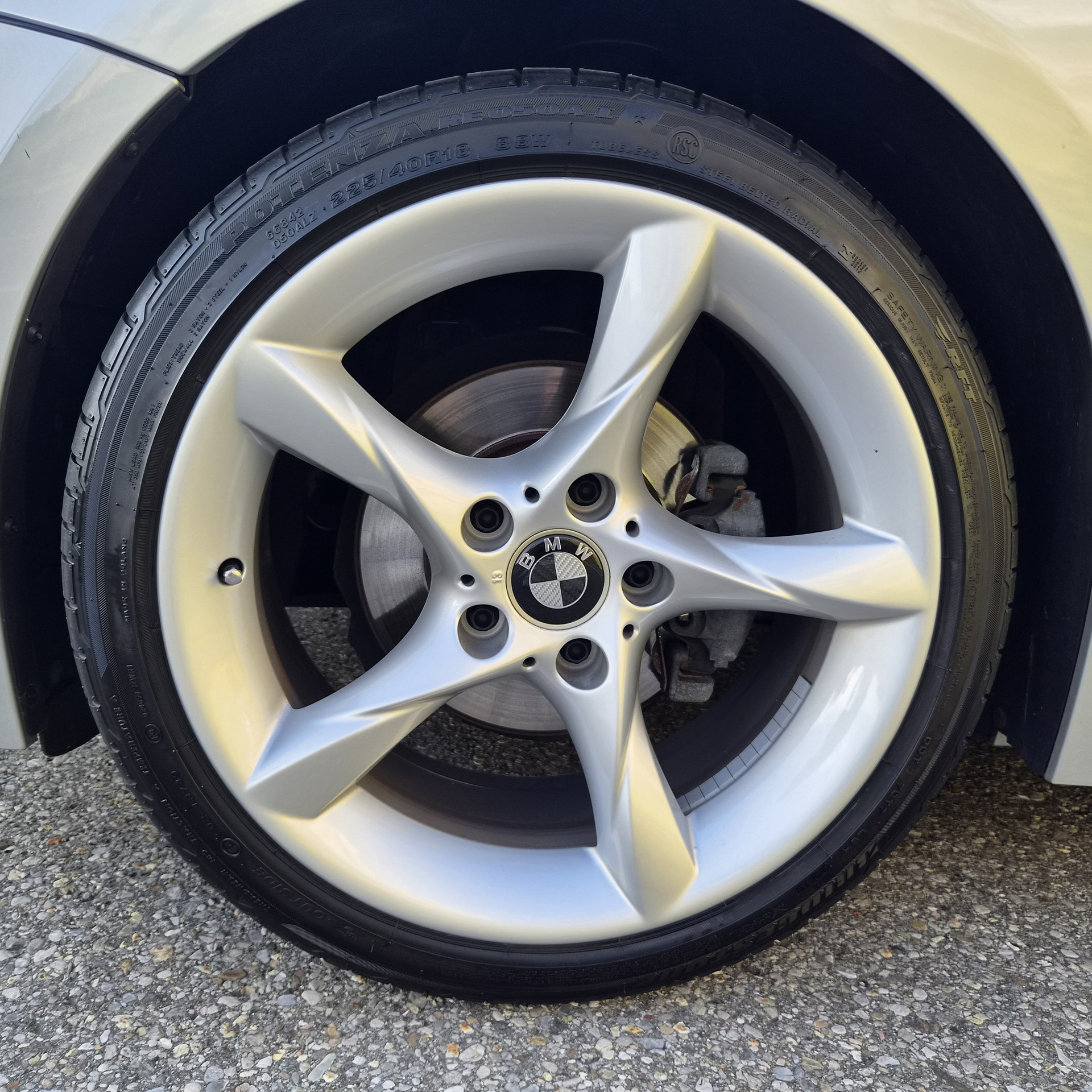 BMW Z4 2.2i Roadster-image-14