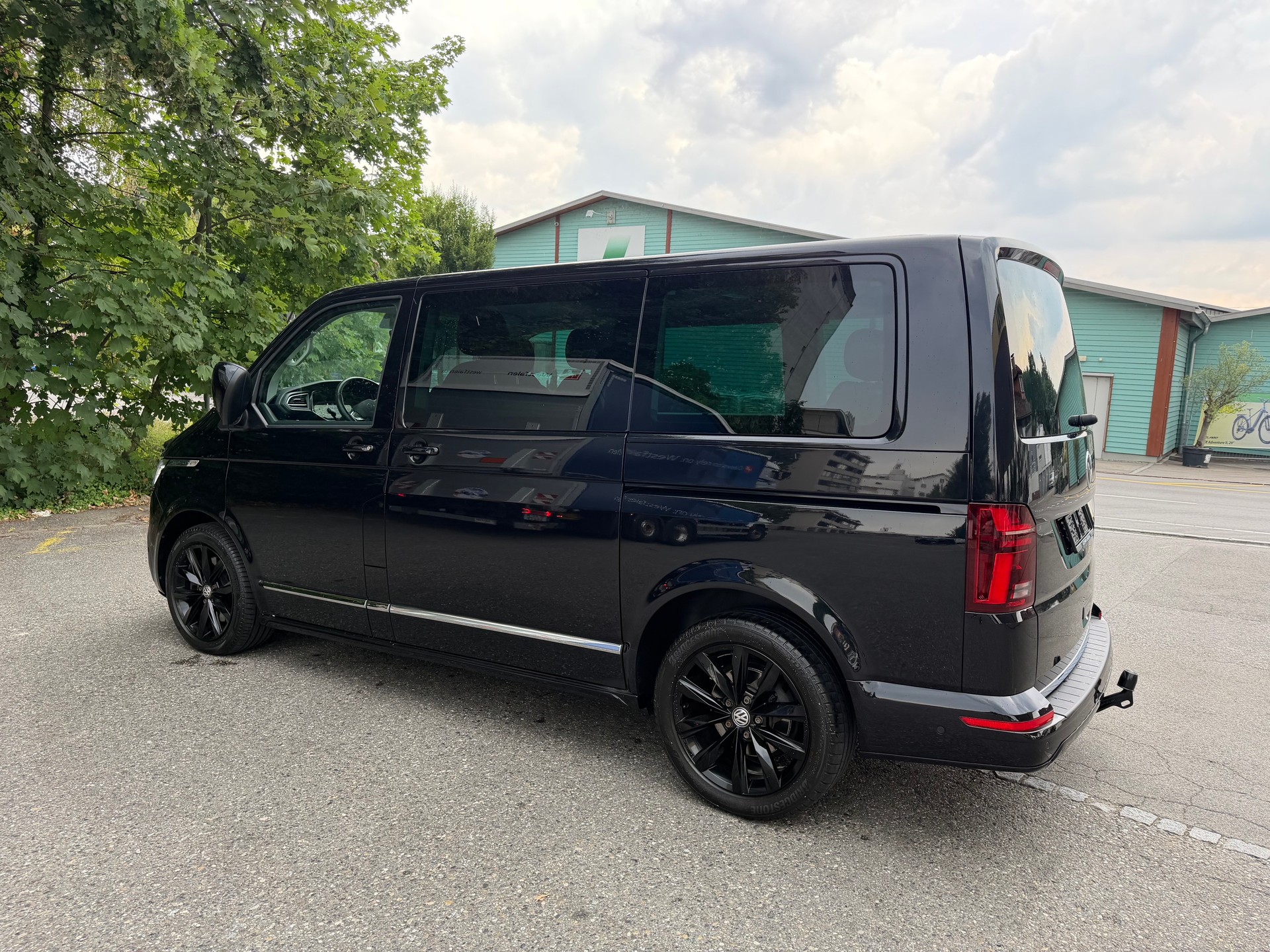 VW T6.1 Multivan 2.0 Bi-TDI Generation Six 4Motion DSG-showroom-element-2