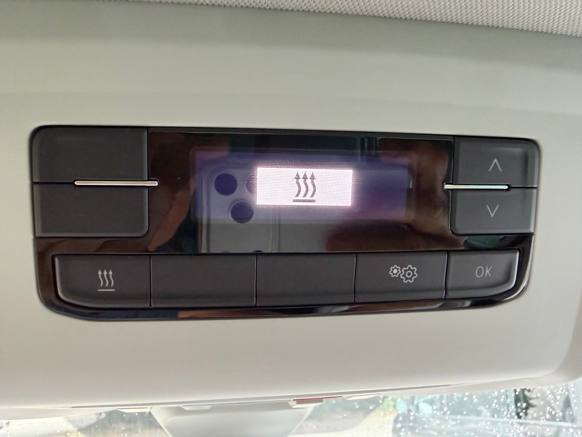 VW T6.1 Multivan 2.0 Bi-TDI Generation Six 4Motion DSG-image-13