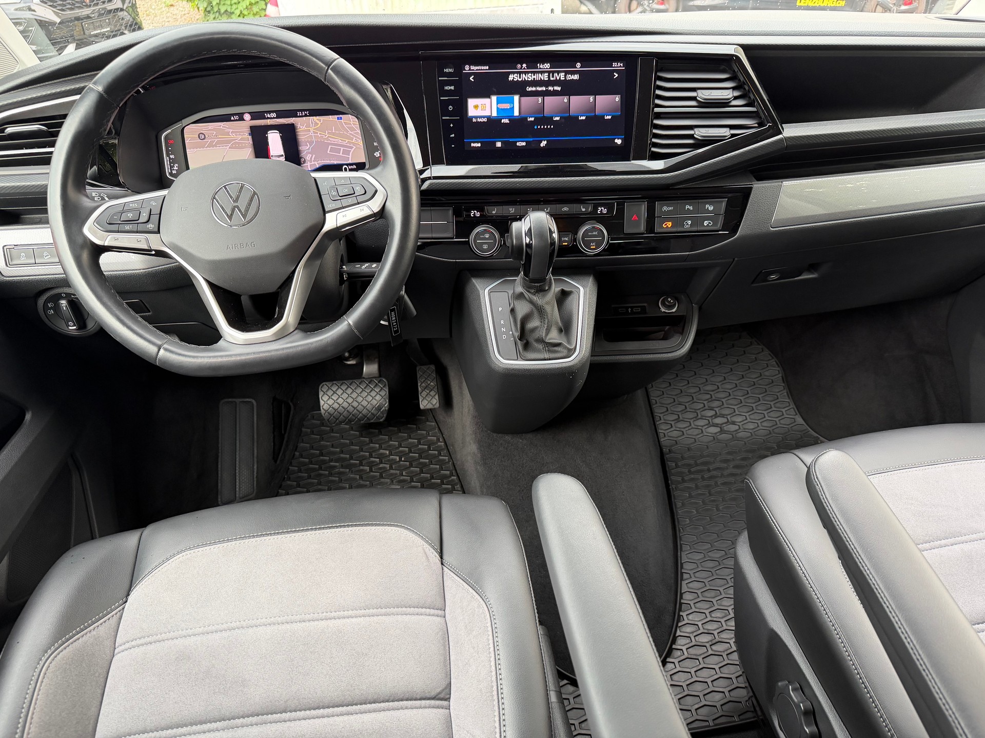 VW T6.1 Multivan 2.0 Bi-TDI Generation Six 4Motion DSG-showroom-element-3