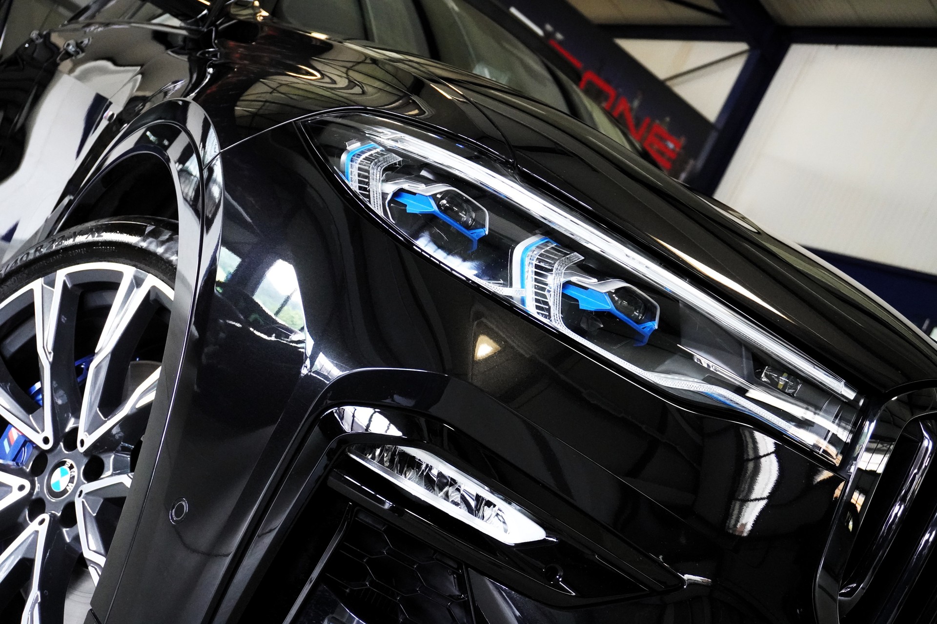 BMW X7 xDrive M50i Steptronic-image-1