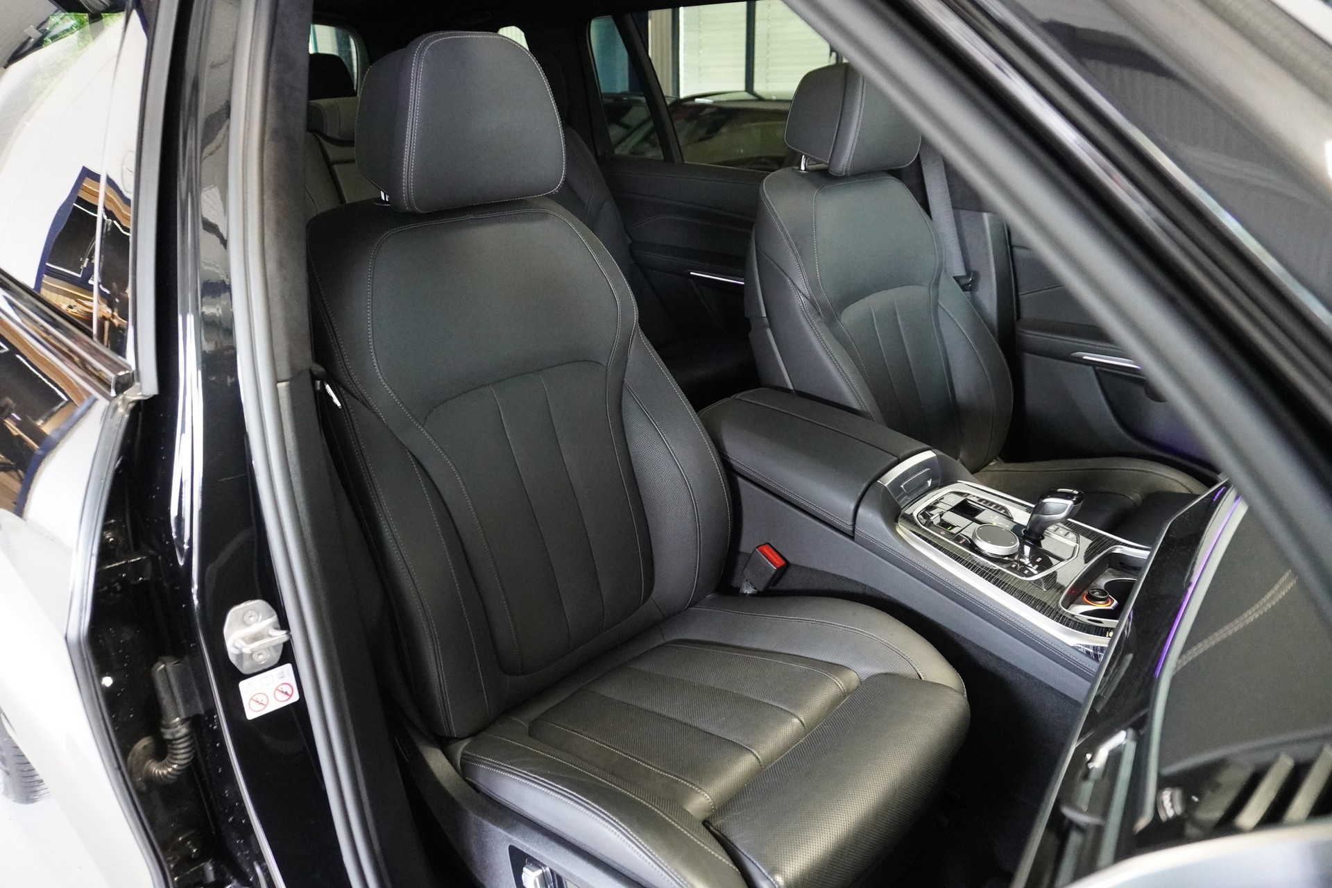 BMW X7 xDrive M50i Steptronic-image-9