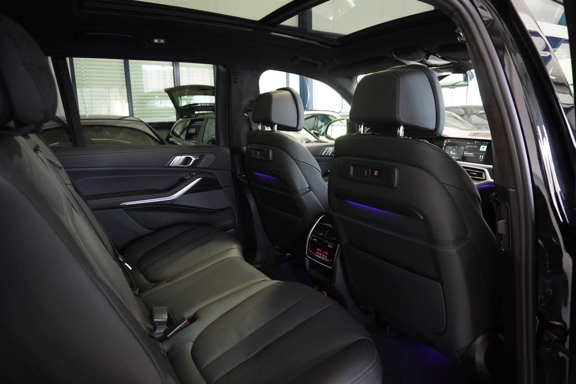 BMW X7 xDrive M50i Steptronic-image-10