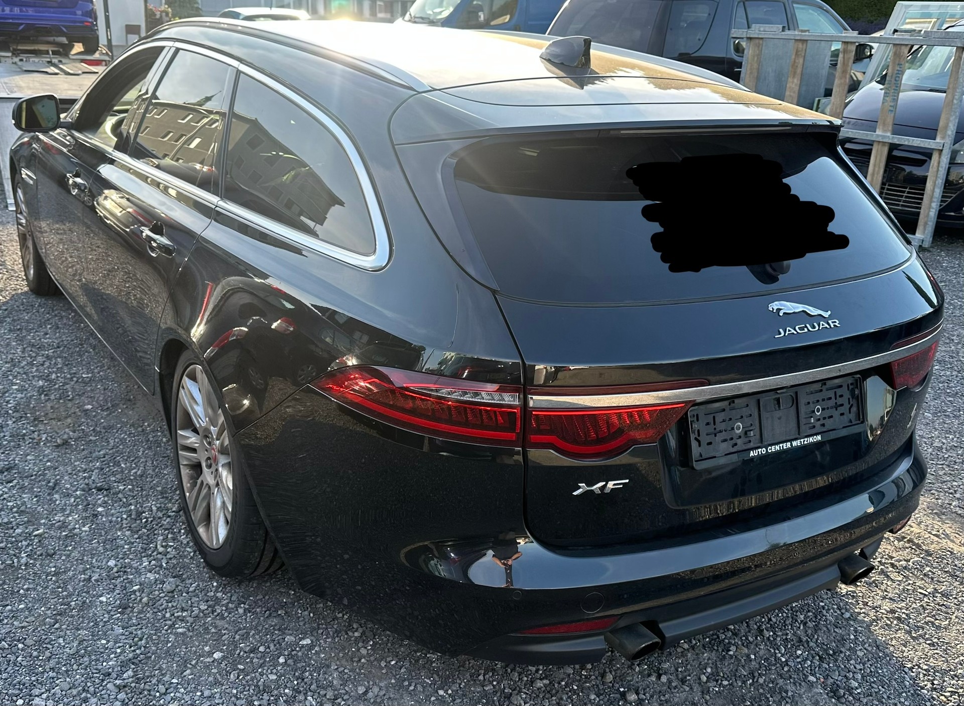 JAGUAR XF Sportbrake 25d R-Sport AWD Automatic-image-5