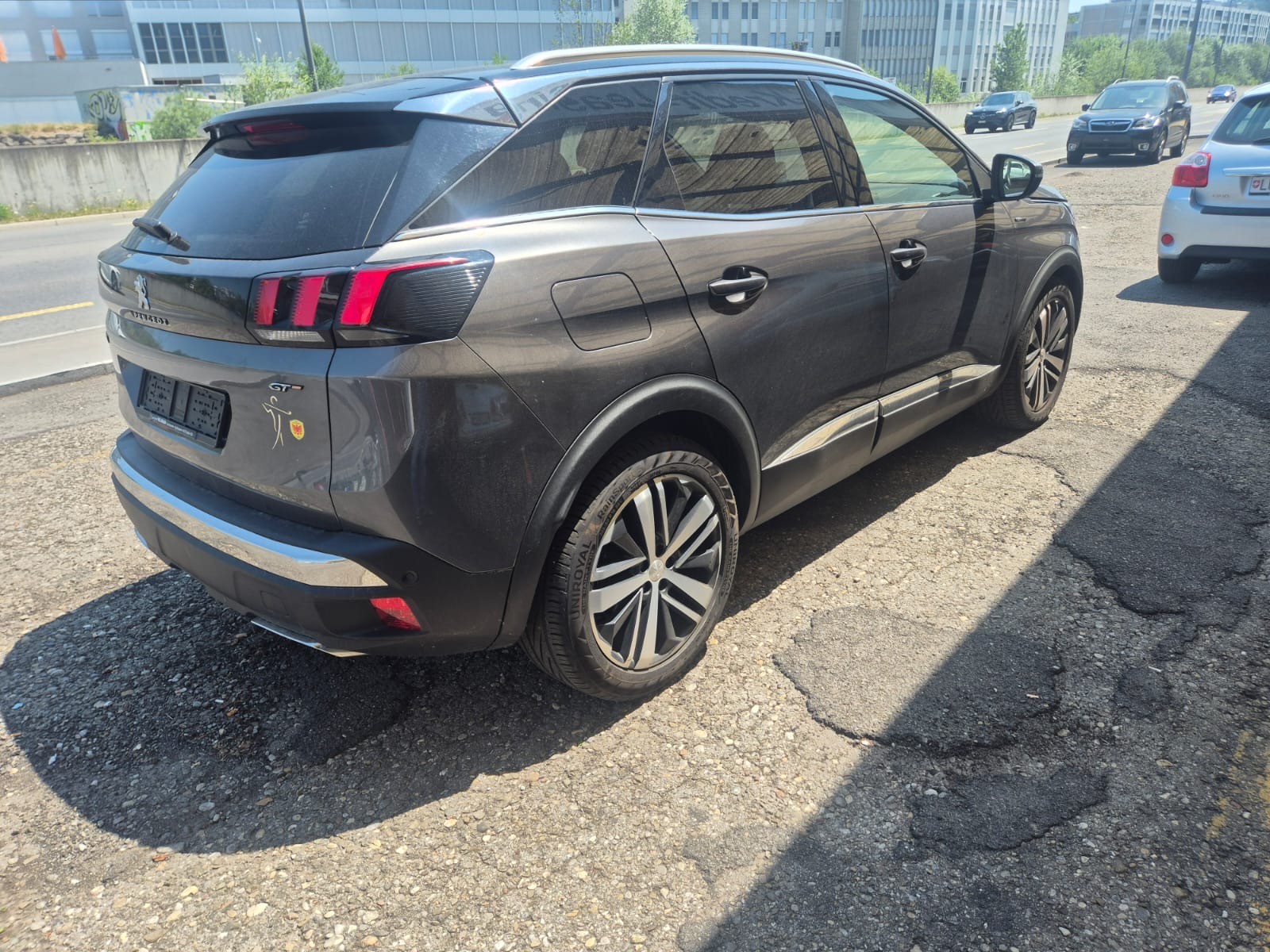 PEUGEOT 3008 2.0 BlueHDi GT EAT-image-4