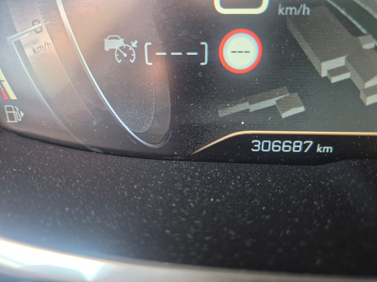 PEUGEOT 3008 2.0 BlueHDi GT EAT-image-14