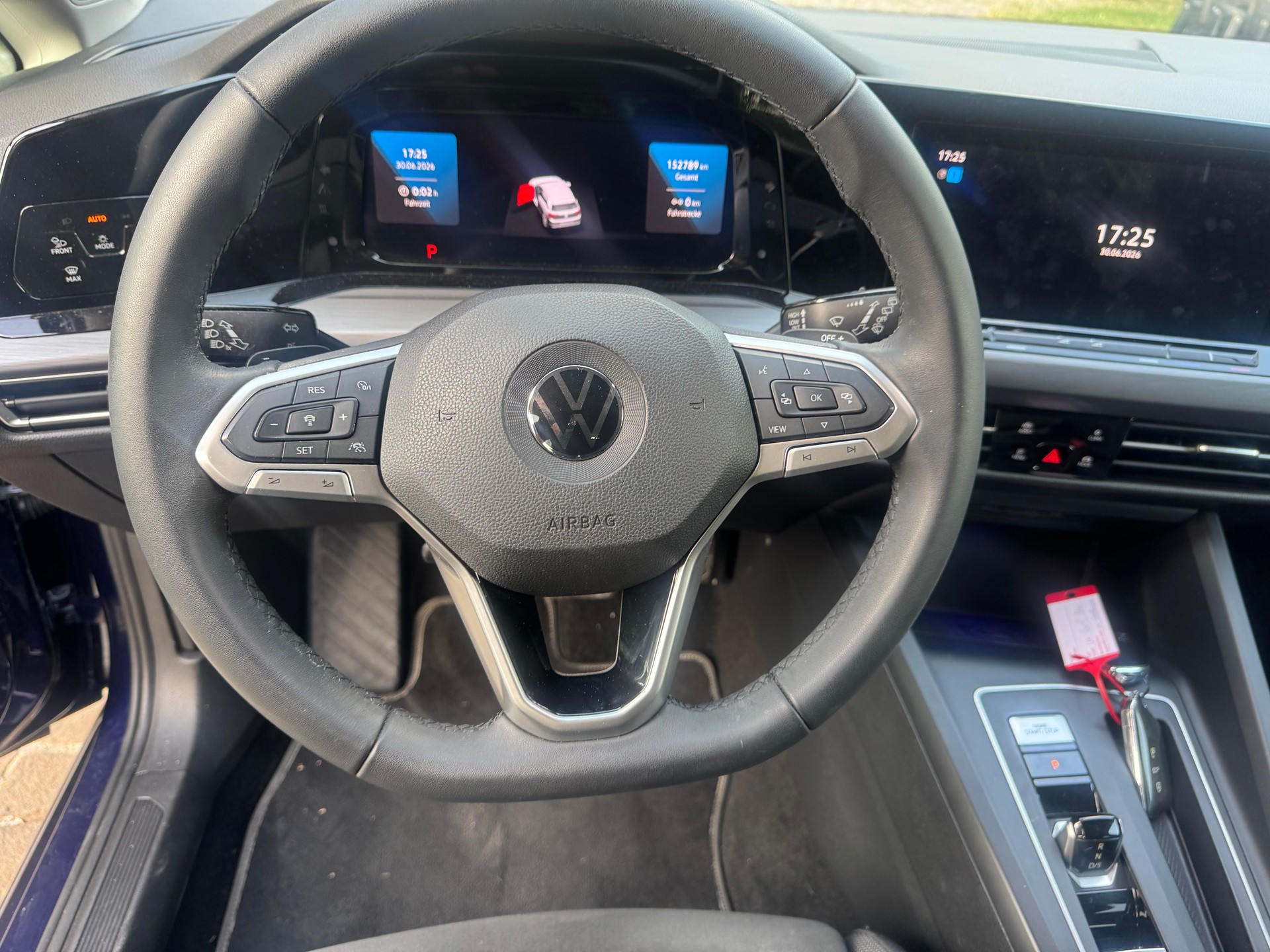 VW Golf 1.5 eTSI mHEV ACT Style DSG-image-5
