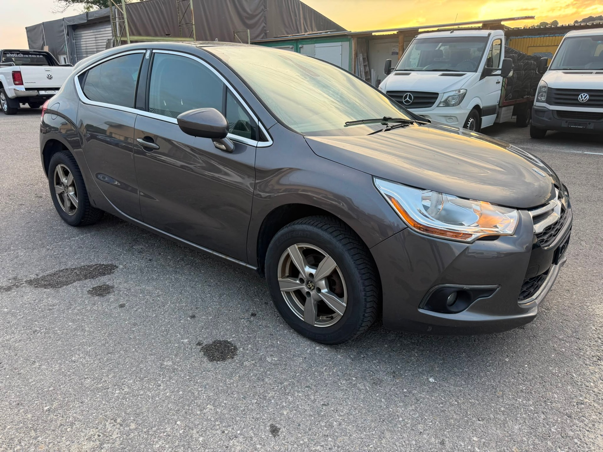 DS AUTOMOBILES DS4 1.6 BlueHDi Dark Top-image-2
