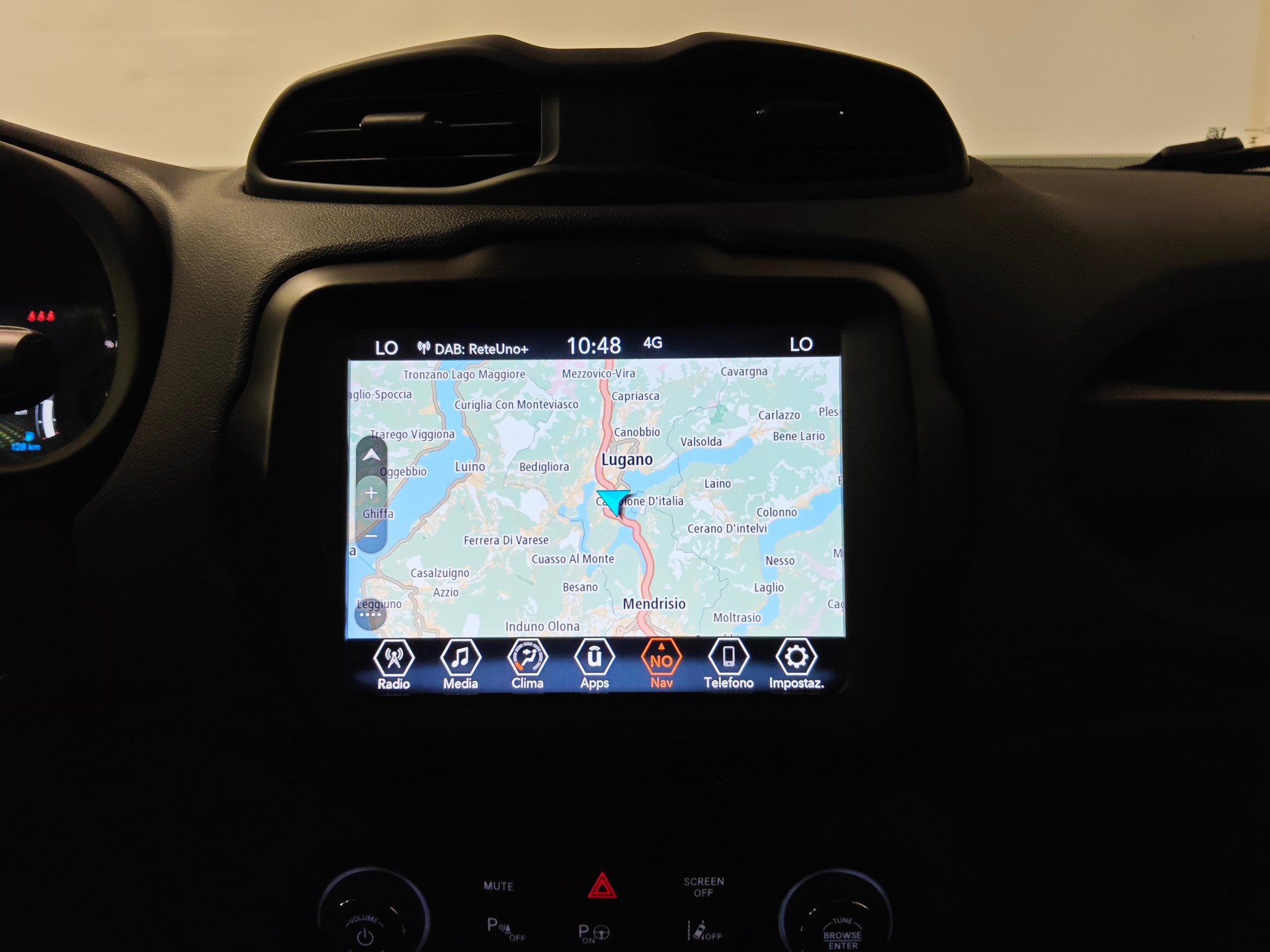 JEEP Renegade 1.3 Swiss Limited 4xe - Pneumatici invernali inclusi-image-9