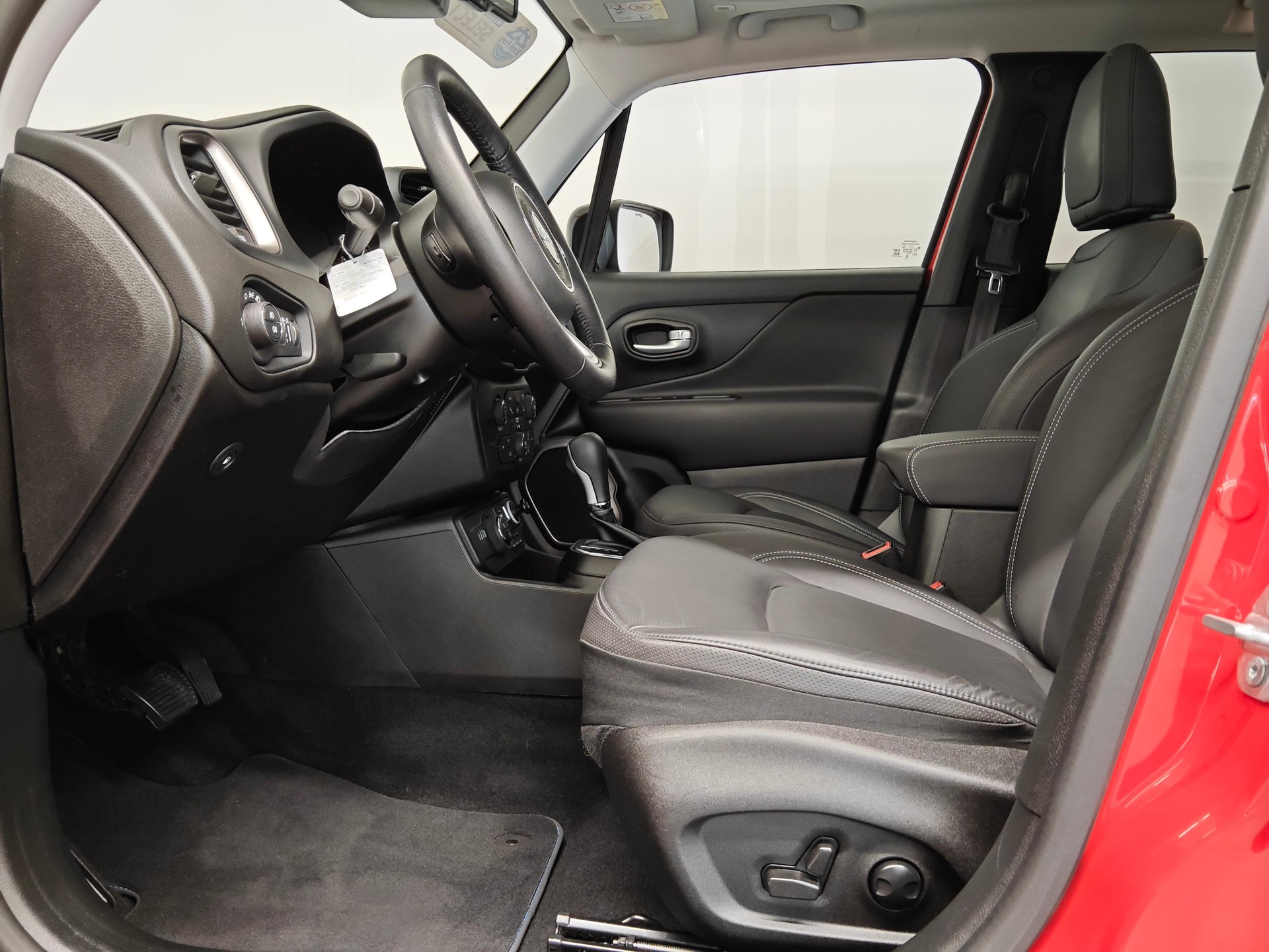 JEEP Renegade 1.3 Swiss Limited 4xe - Pneumatici invernali inclusi-image-4