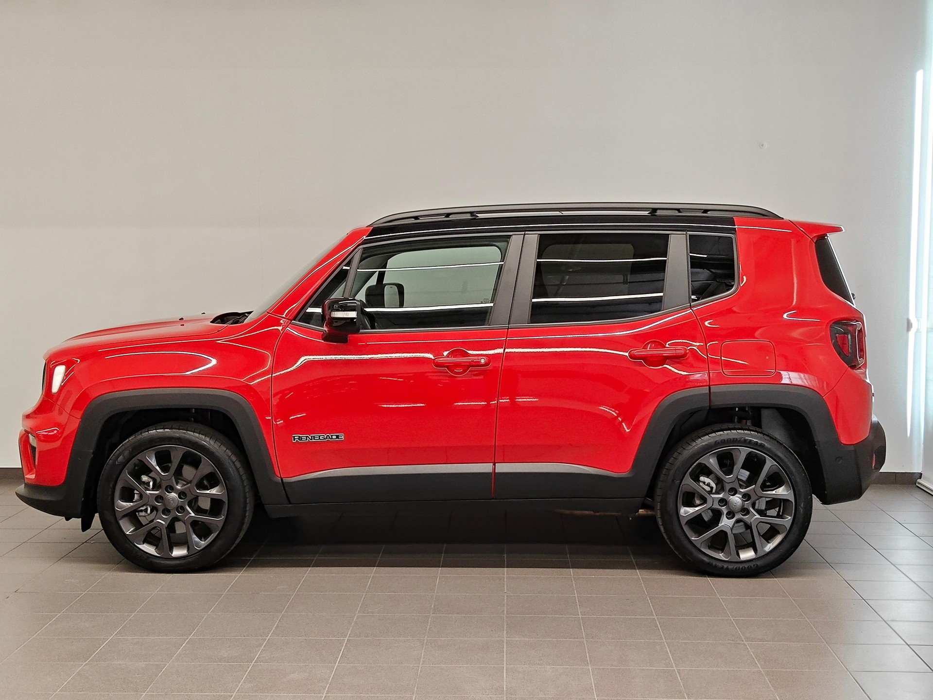 JEEP Renegade 1.3 Swiss Limited 4xe - Pneumatici invernali inclusi-image-2