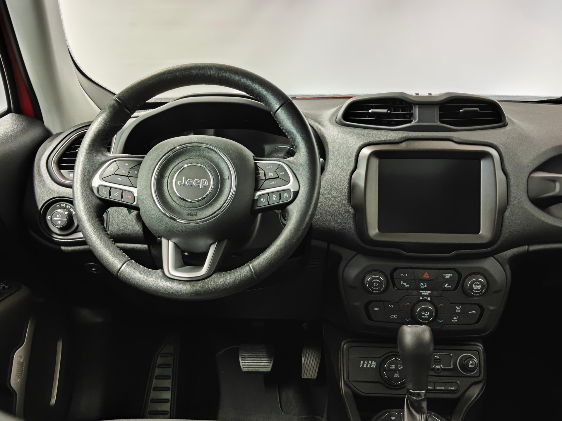 JEEP Renegade 1.3 Swiss Limited 4xe - Pneumatici invernali inclusi-image-5