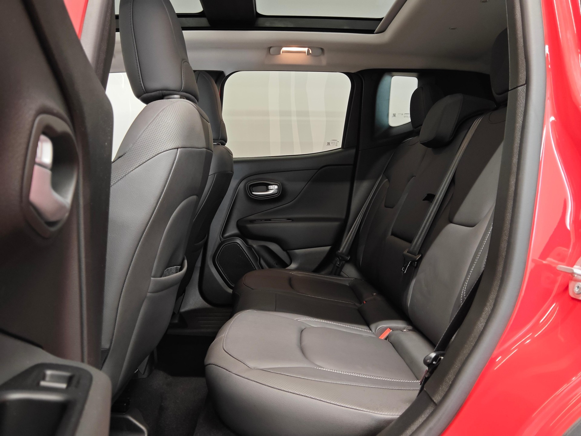 JEEP Renegade 1.3 Swiss Limited 4xe - Pneumatici invernali inclusi-image-8