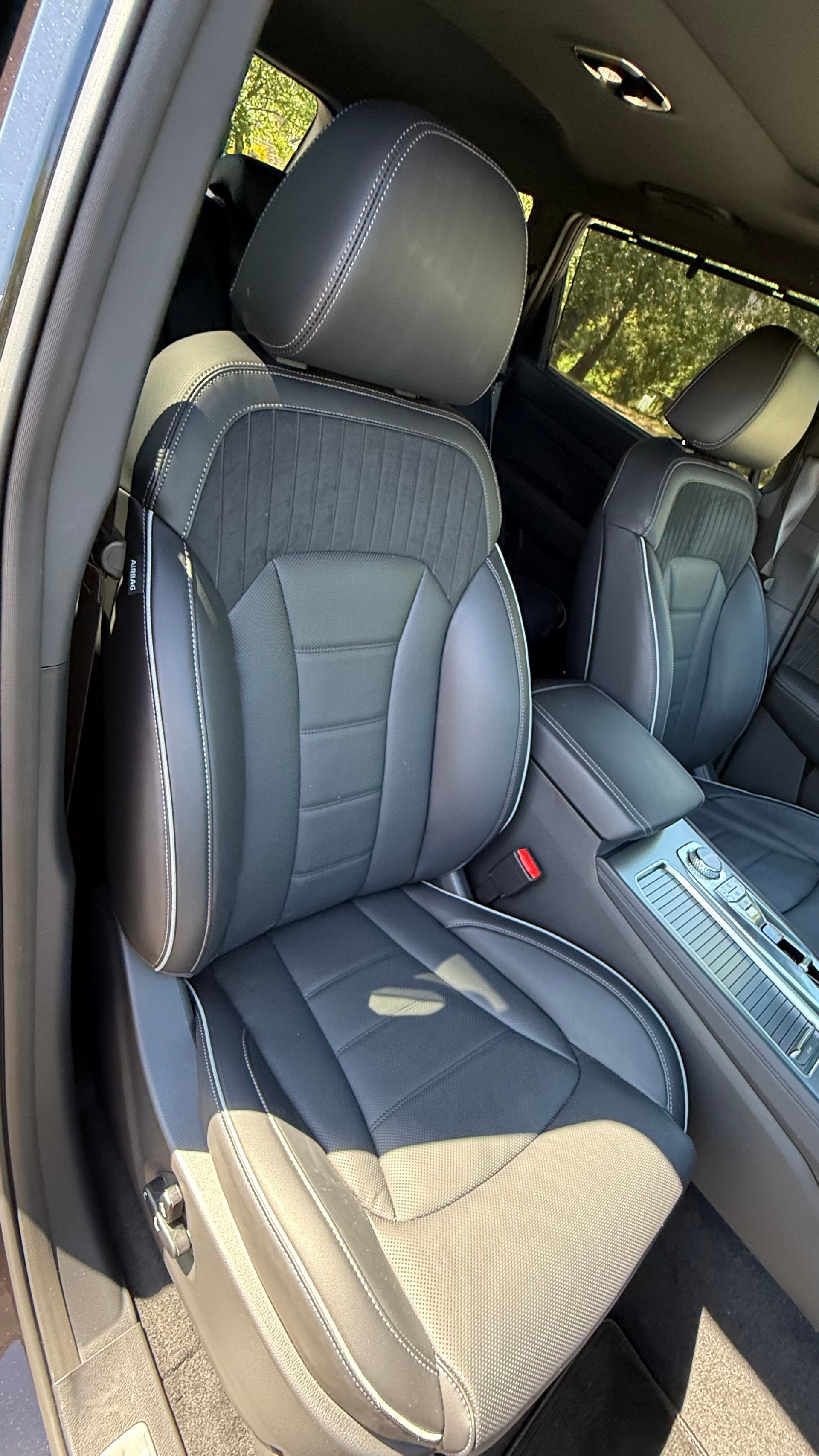 KGM-SsangYong Rexton 2.2 CRDi Blackline 4WD AT-image-13