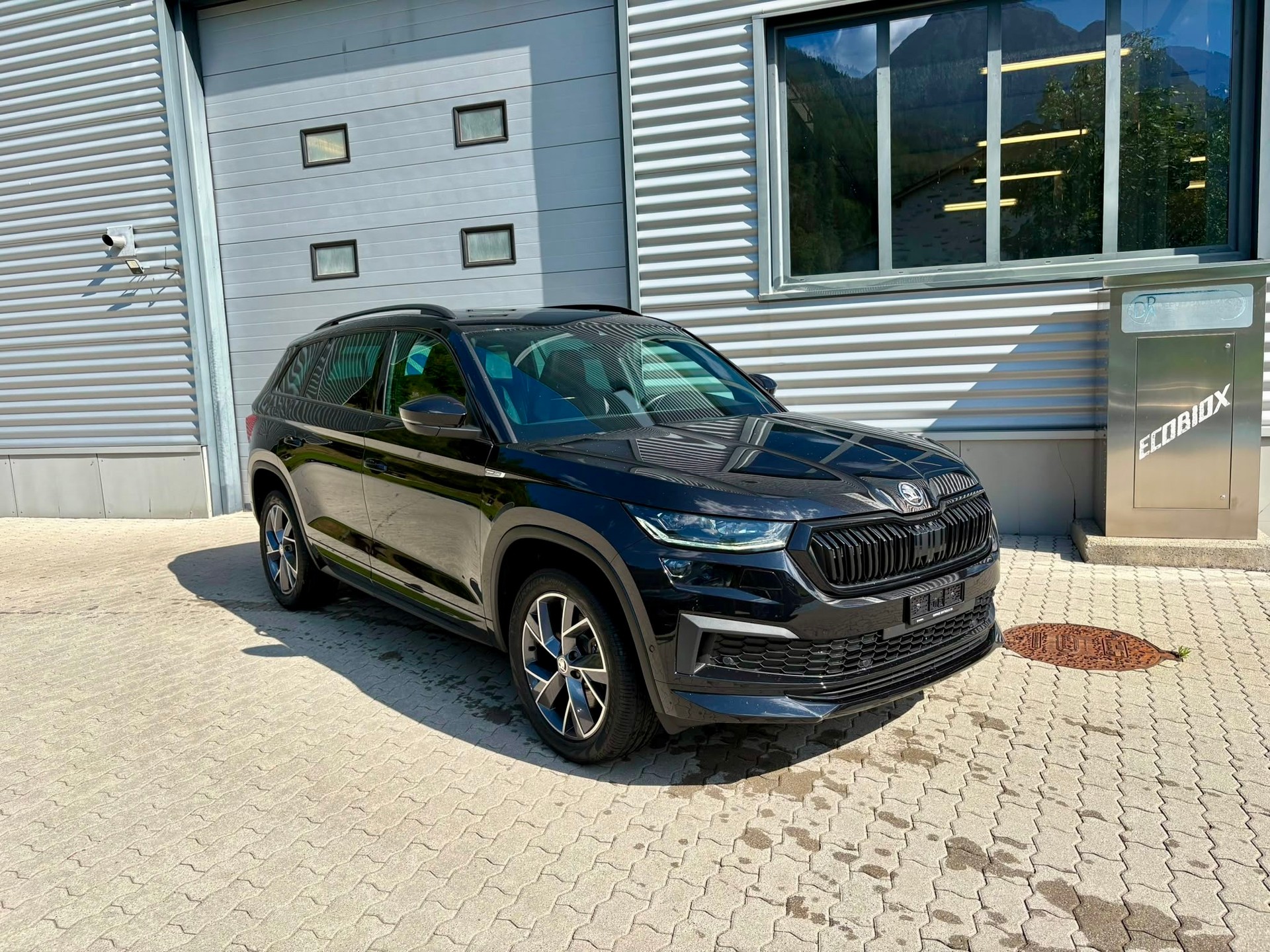 SKODA Kodiaq 2.0 TSI 4x4 SportLine-image-0